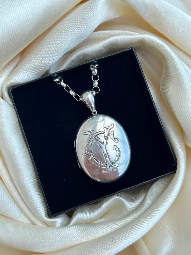 Antique Silver Victorian Locket and Chunky Chain Necklace - 4