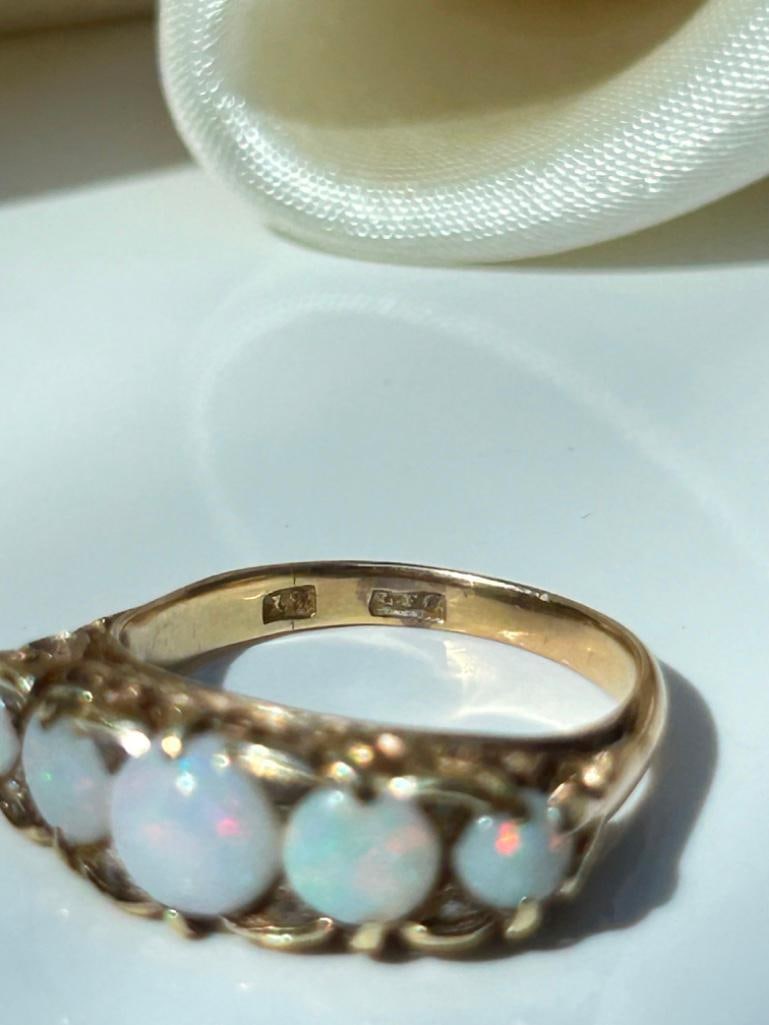 Chunky 18ct Yellow Gold Opal Five Stone with Diamond Points - 7