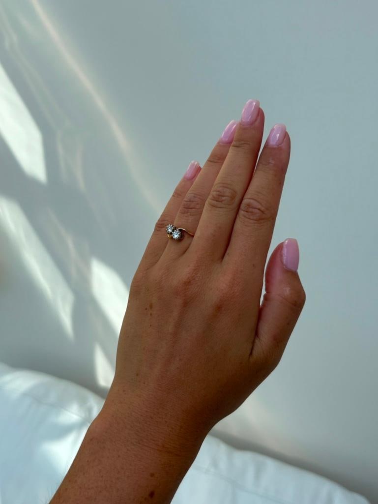 Sweet 18ct Yellow Gold Diamond Crossover Moi et Toi Ring - 5