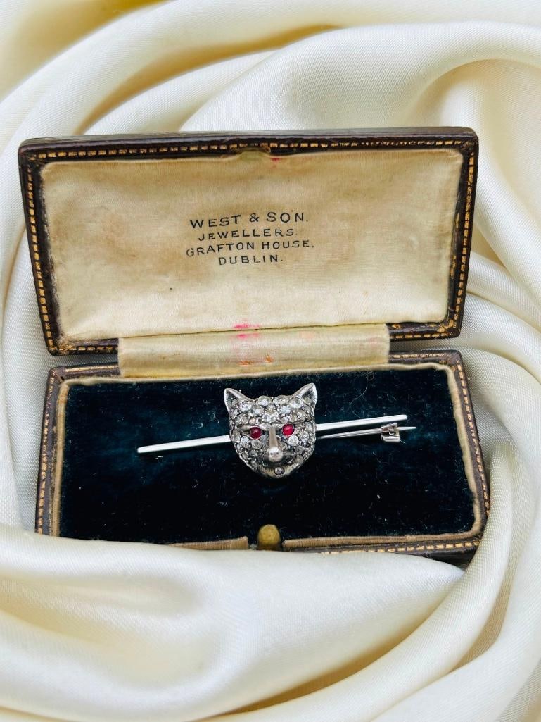 Antique Diamond Fox Head Bar Brooch in 9ct Gold in Antique Box - 7