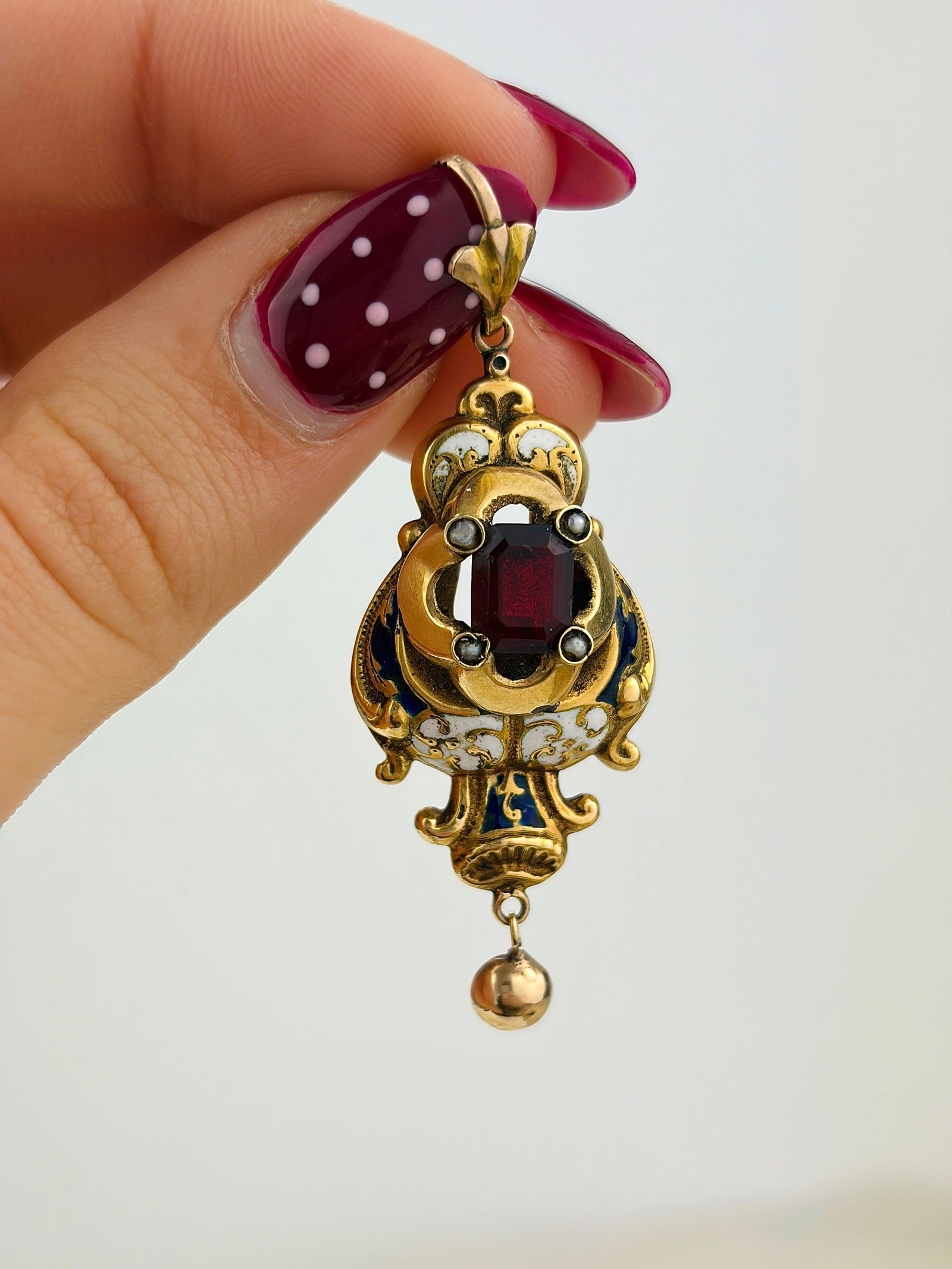 ANTIQUE 18CT YELLOW GOLD GARNET AND ENAMEL DROP PENDANT - 3