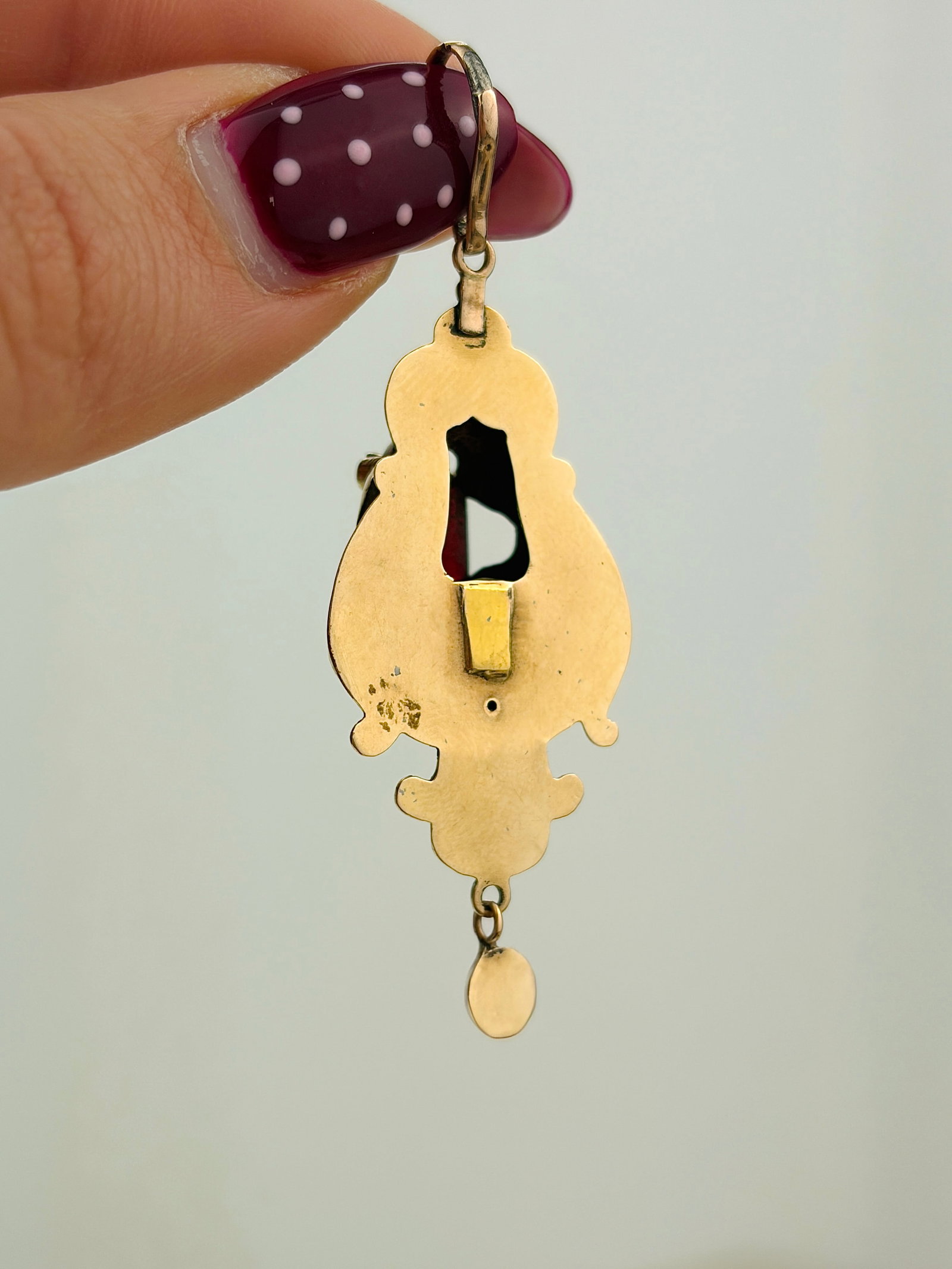 ANTIQUE 18CT YELLOW GOLD GARNET AND ENAMEL DROP PENDANT - 5