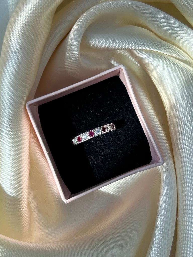 Outstanding 18 CT white gold Ruby and diamond full eternity band Ring - 2