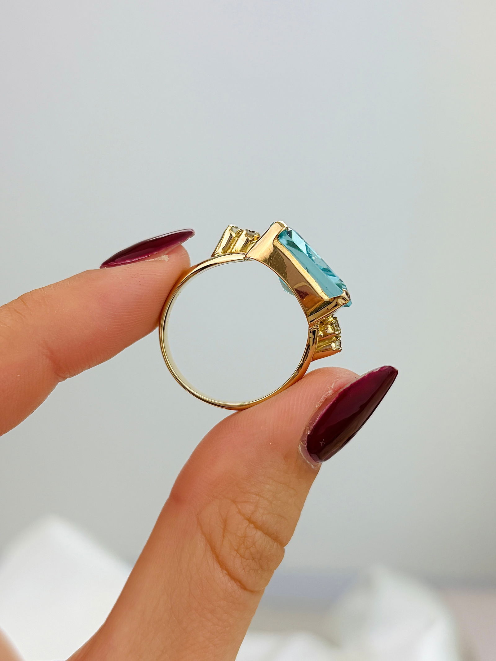 Giant 14k Gold Aquamarine and Diamond Shoulder Cocktail Ring - 7