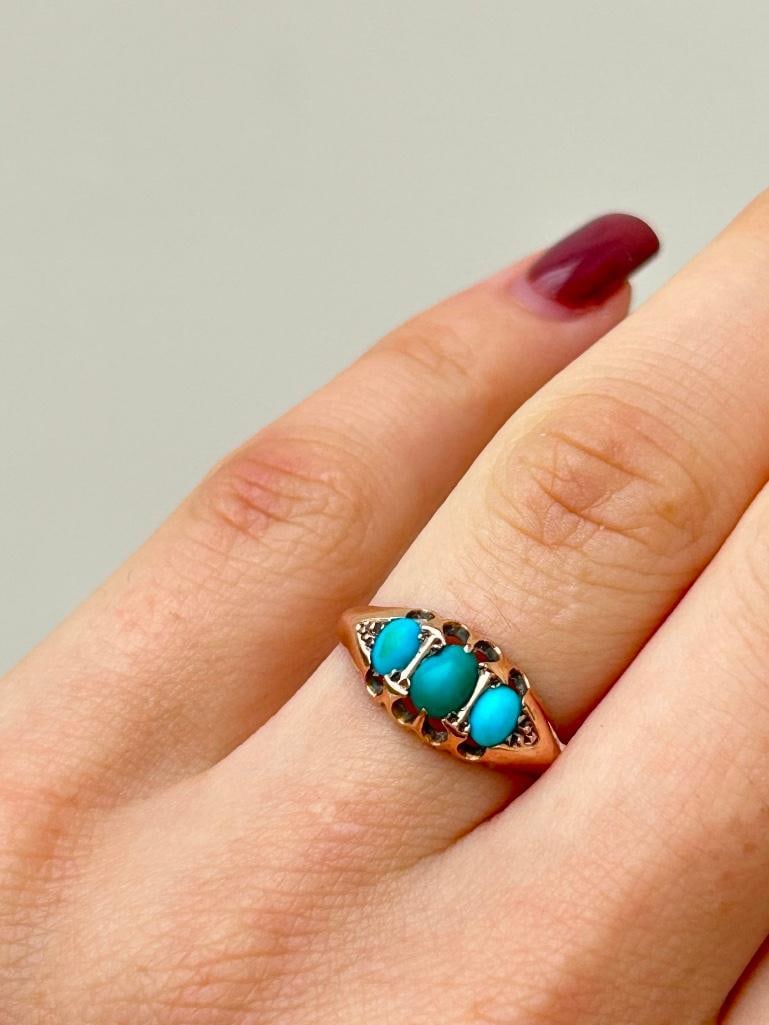 Antique Gold Turquoise 3 Stone Ring - 2