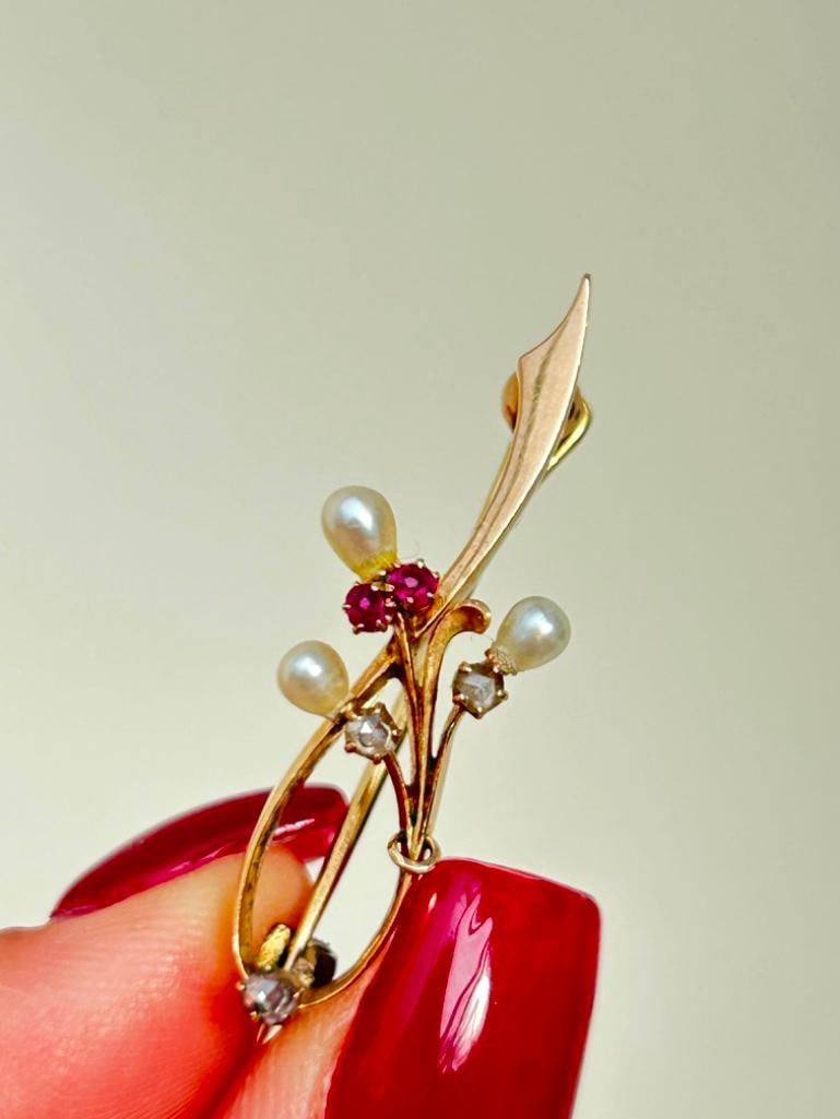 Pretty Antique Ruby Diamond and Pearl Floral Gold Brooch - 4