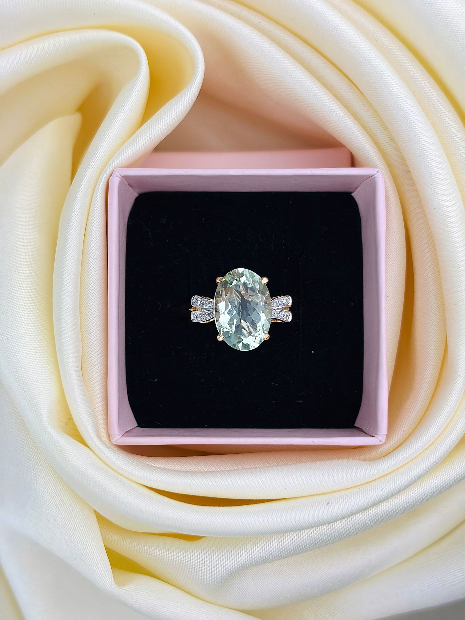 VINTAGE 14CT YELLOW GOLD AQUAMARINE AND DIAMOND COCKTAIL RING - 7