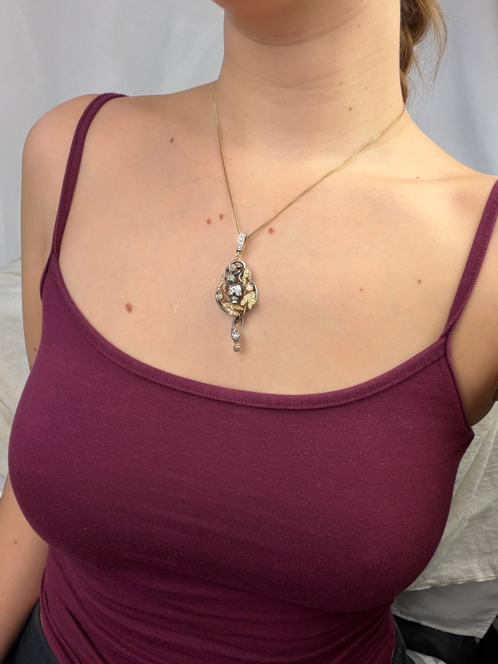 INCREDIBLE 14CT YELLOW GOLD AND SILVER DIAMOND SKULL AND SNAKES PENDANT - 7