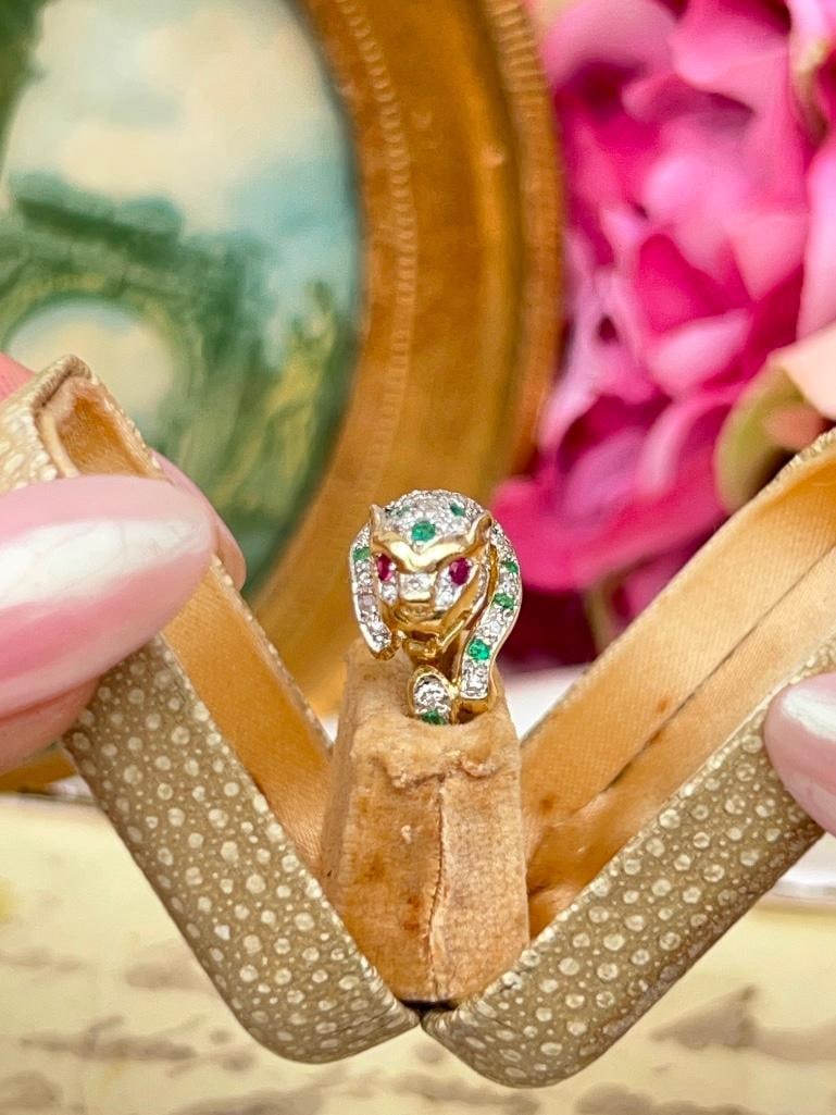 Chunky 18ct yellow gold diamond and emerald panther ring with ruby eyes - 15