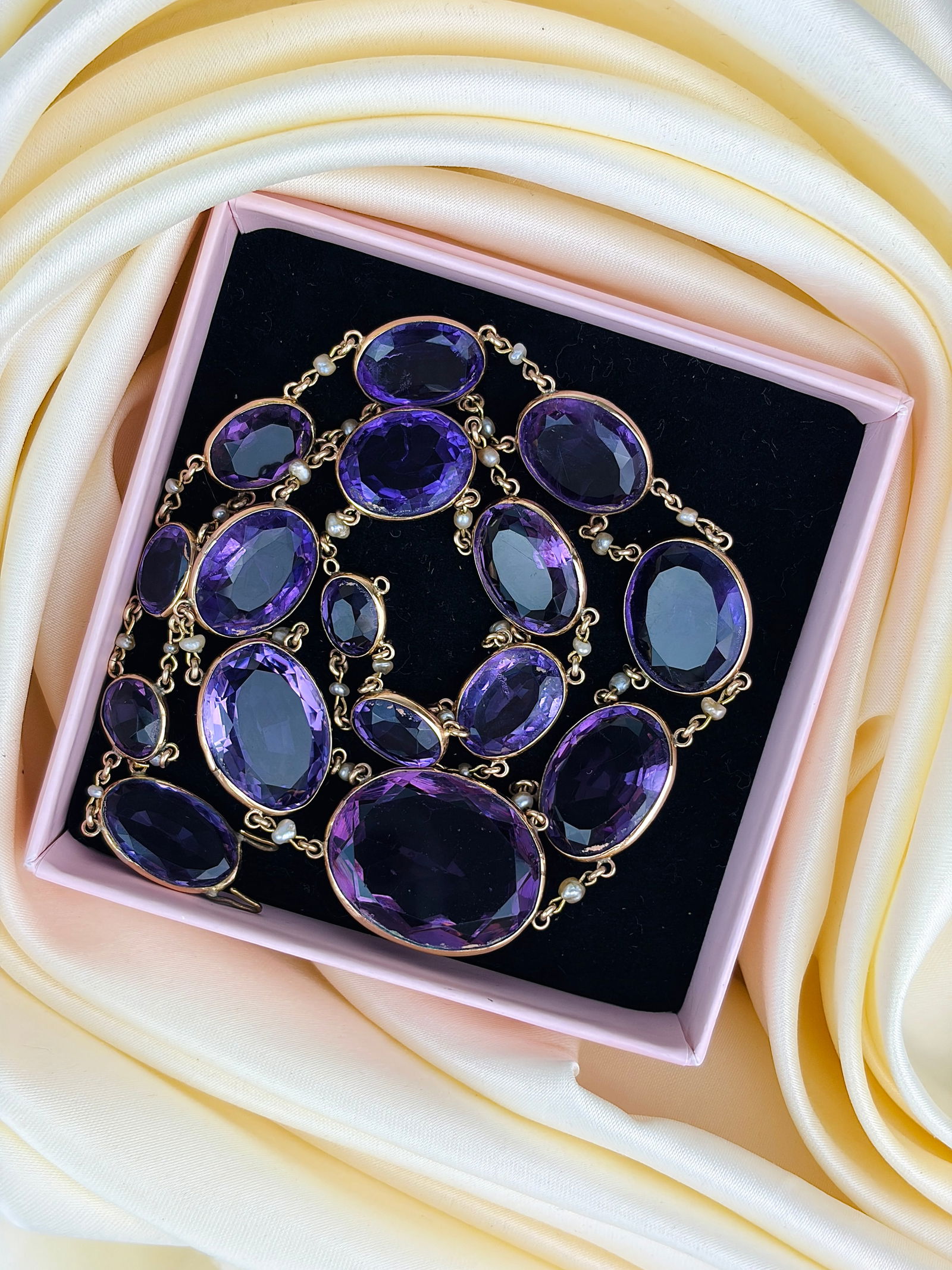 HUGE ANTIQUE AMETHYST and PEARL RIVIERE NECKLACE IN 18CT YELLOW GOLD - 7