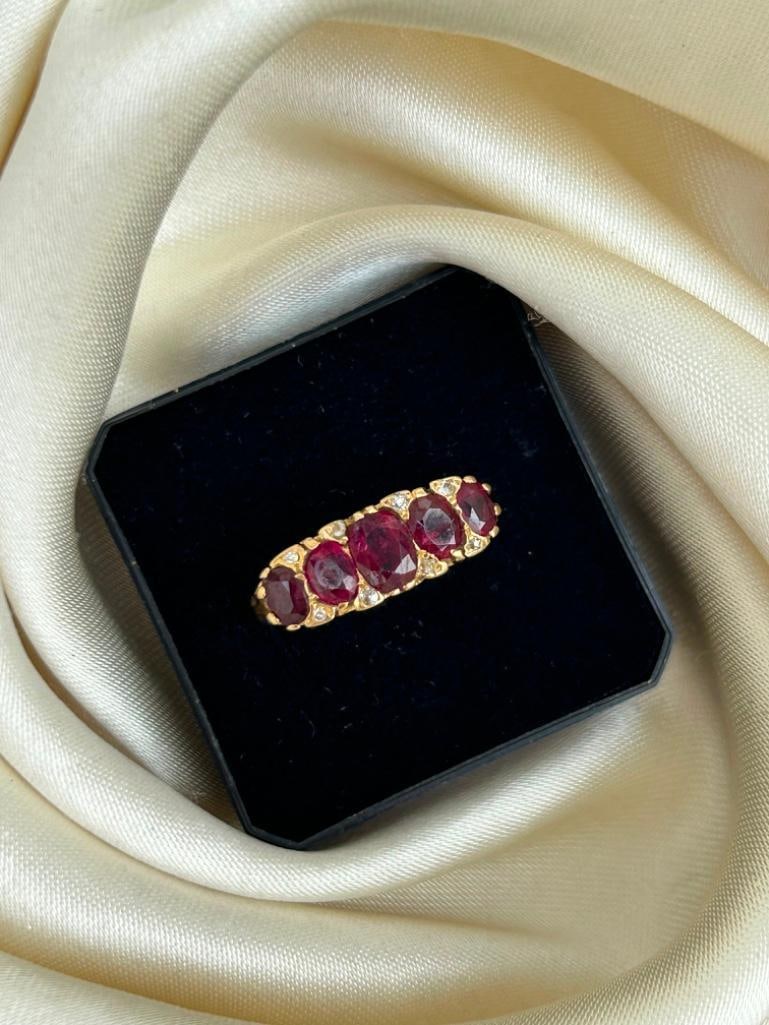 Chunky 18ct Yellow Gold Ruby and Diamond 5 Stone Ring - 5