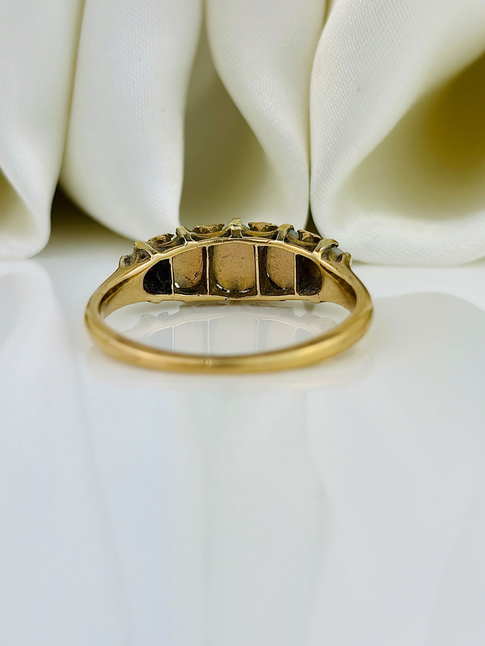 Antique 18ct Yellow Gold Opal 5 Stone Ring with Diamond Points - 3