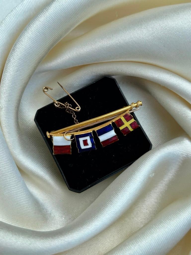 Collectors- 18ct Gold Enamel Multi Flag Brooch - Benzie Cowes - 4
