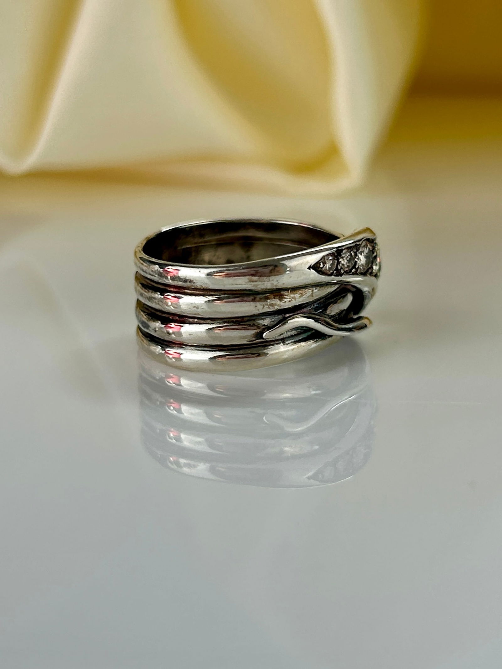 White gold Quadruple Wrapped Snake Ring with Diamonds and Ruby Eyes - 4