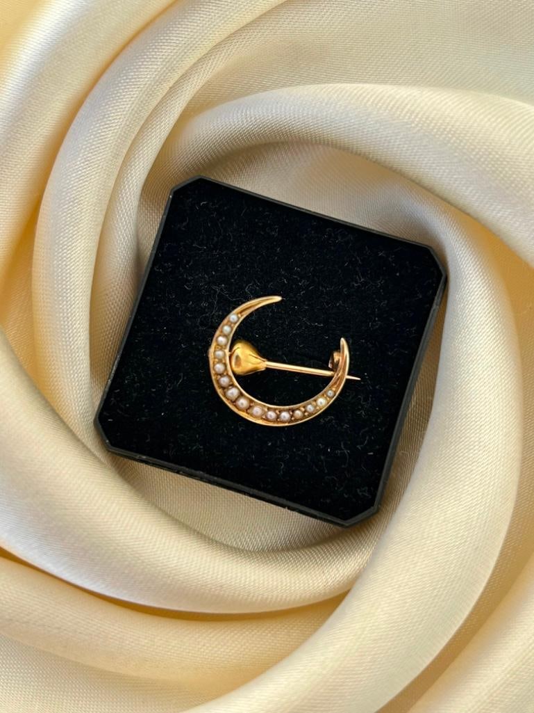 Antique 15ct Yellow Gold Pearl Crescent Moon Brooch - 2