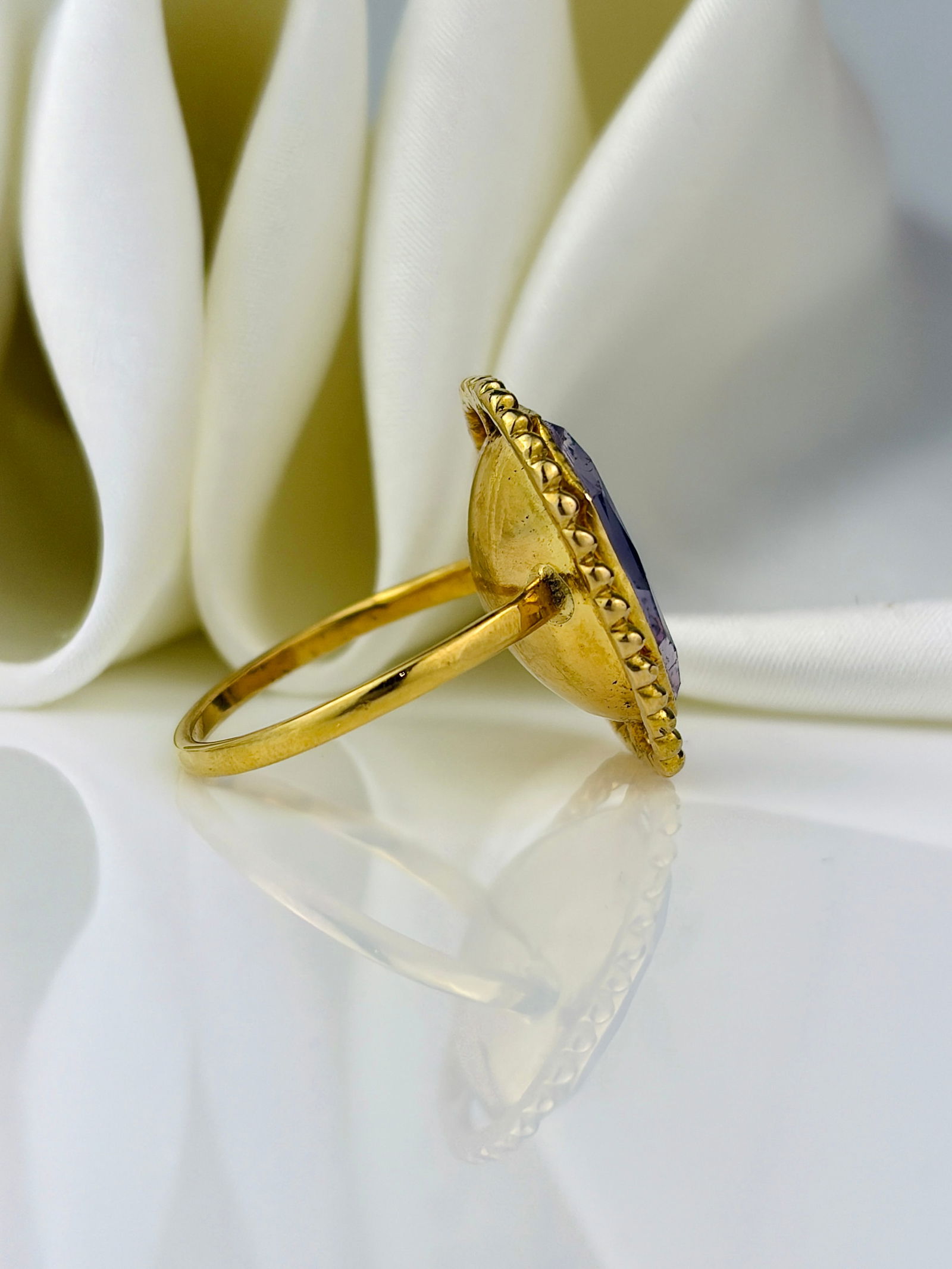 ANTIQUE 18CT GOLD FOILED BACK AMETHYST FANCY RING - 2