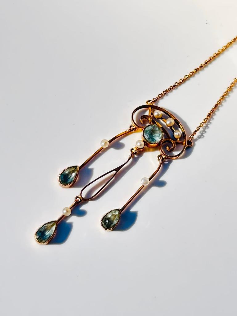 Sweet antique 9ct yellow gold aquamarine and pearl pendant necklace in antique box - 2