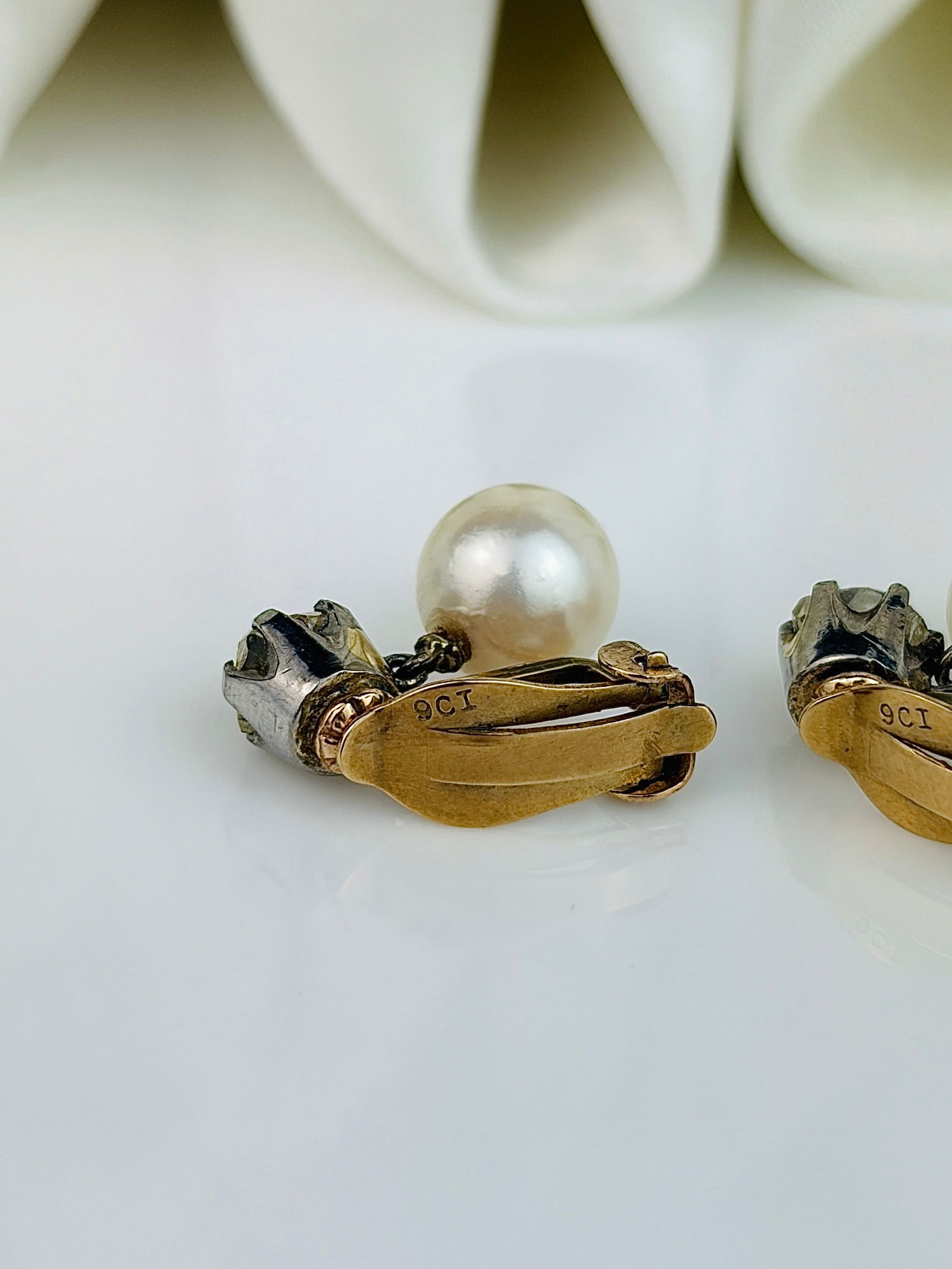 Antique 9ct Gold Old Mine Cut Diamond and Pearl Clip on Earrings - 7