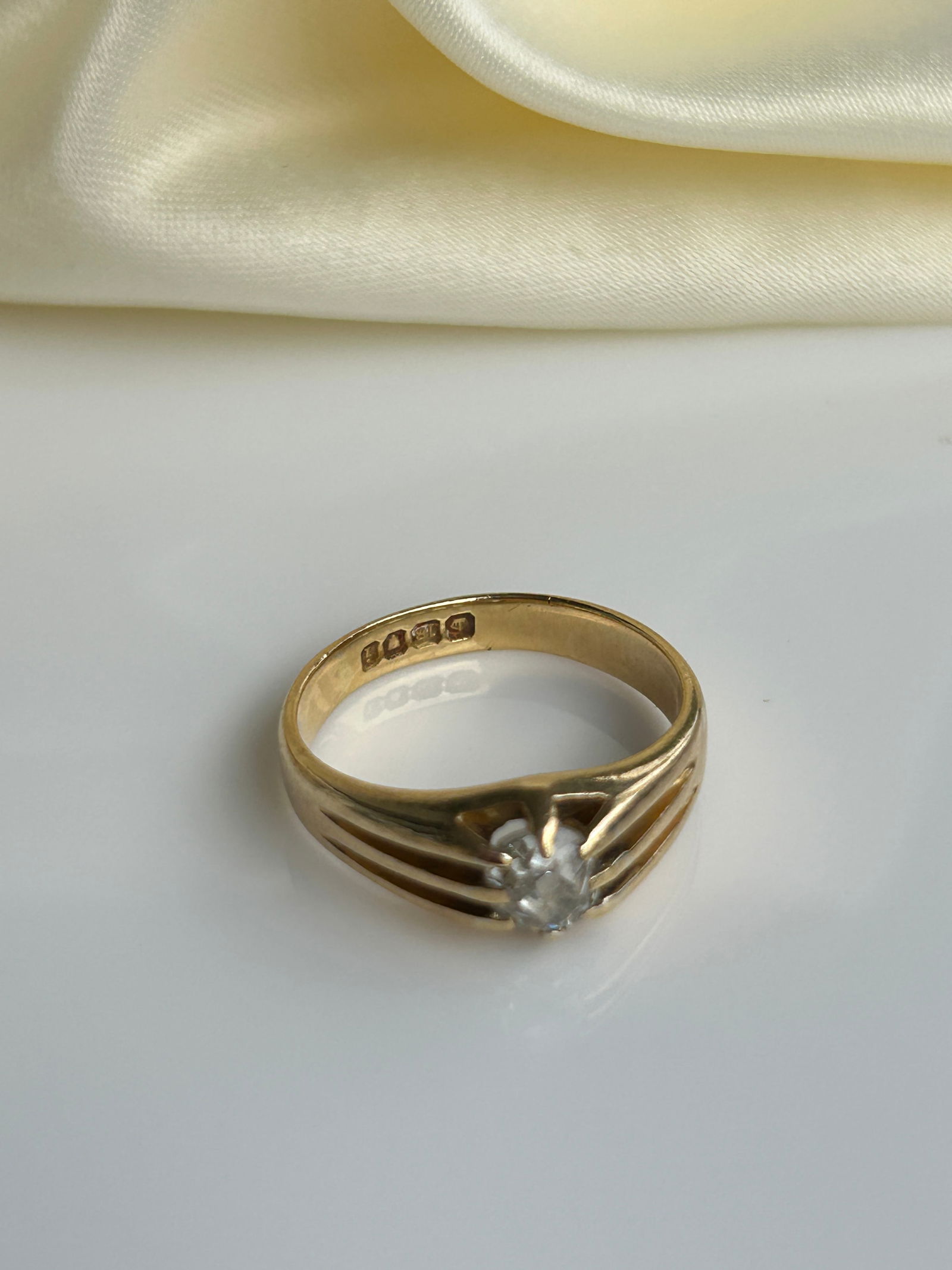 Antique C.1904 .50pt Diamond Belcher Ring in 18ct Yellow Gold - 2