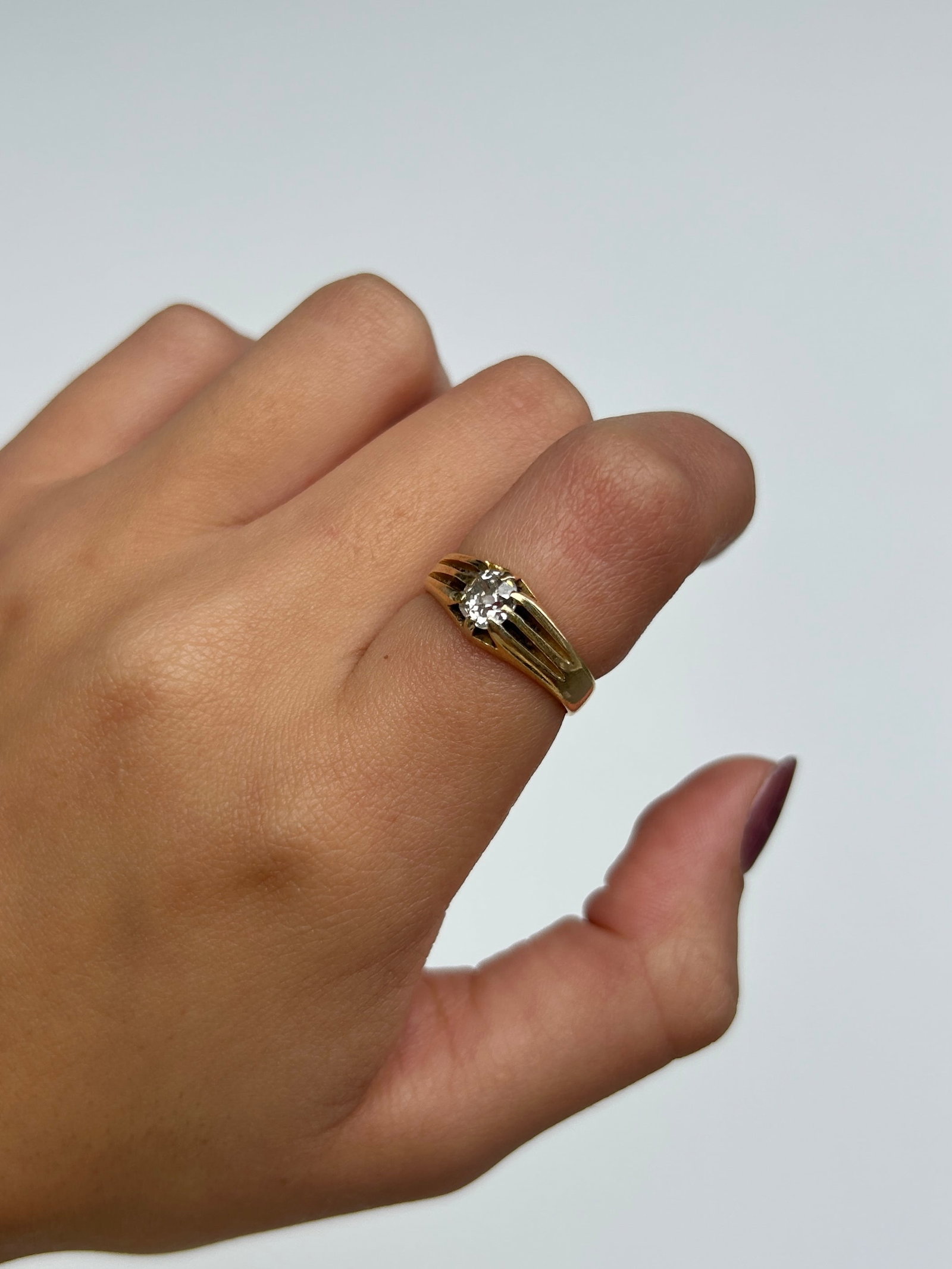 Antique C.1904 .50pt Diamond Belcher Ring in 18ct Yellow Gold - 9