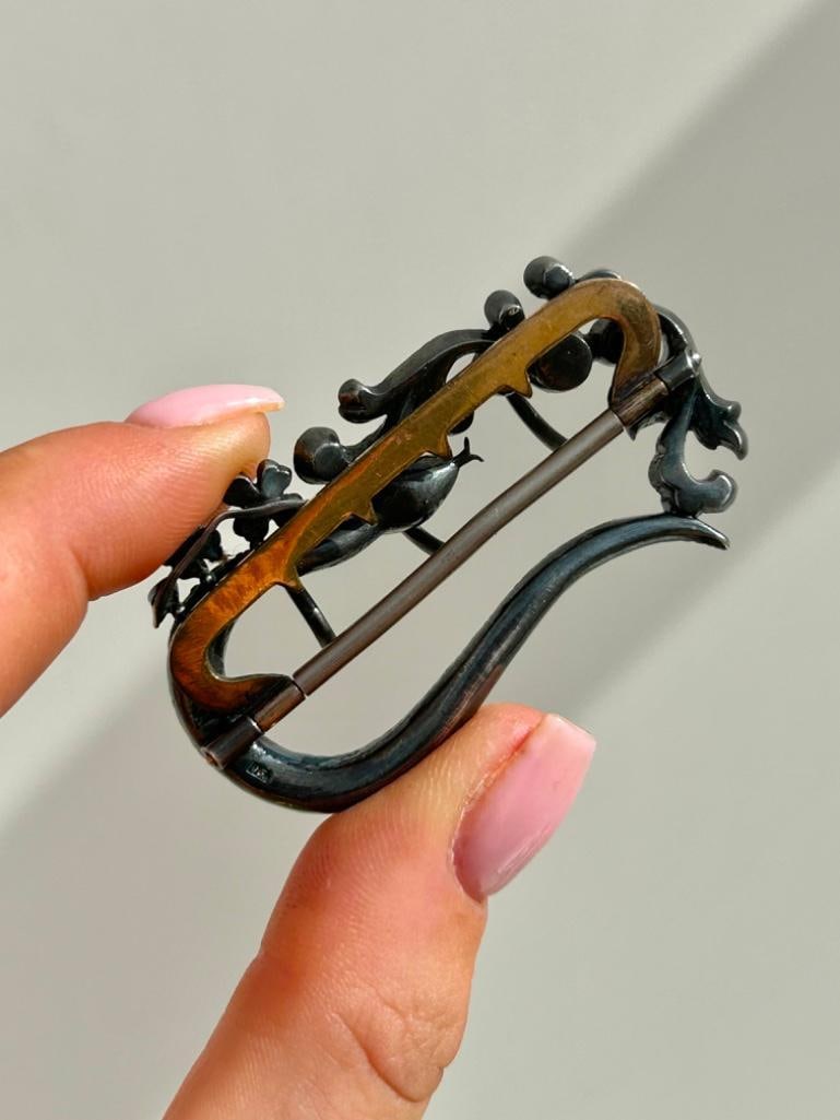 Antique Paste Snake Shoe Buckle in Silver - 2