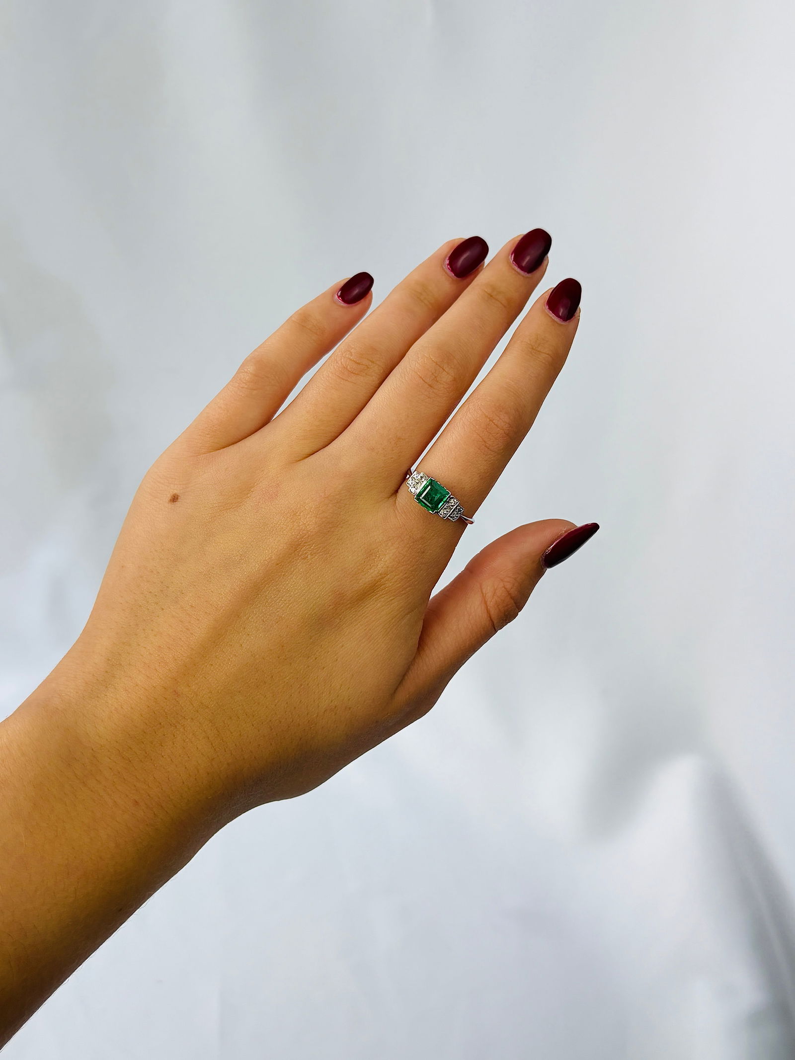 Vintage Platinum Emerald and Diamond Shoulder Ring - 8