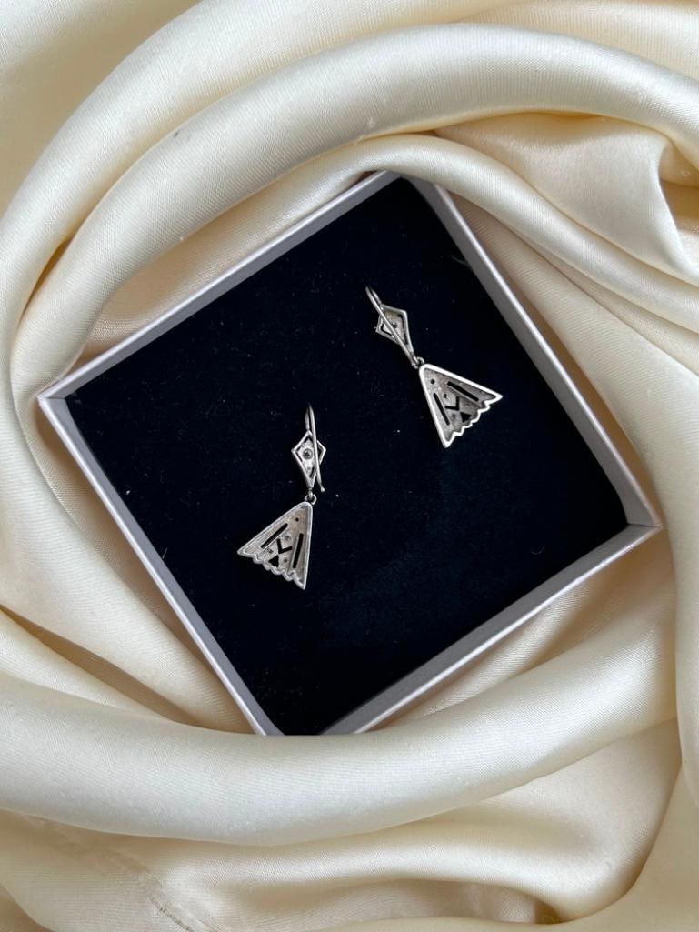 Amazing Diamond Drop Earrings - 4