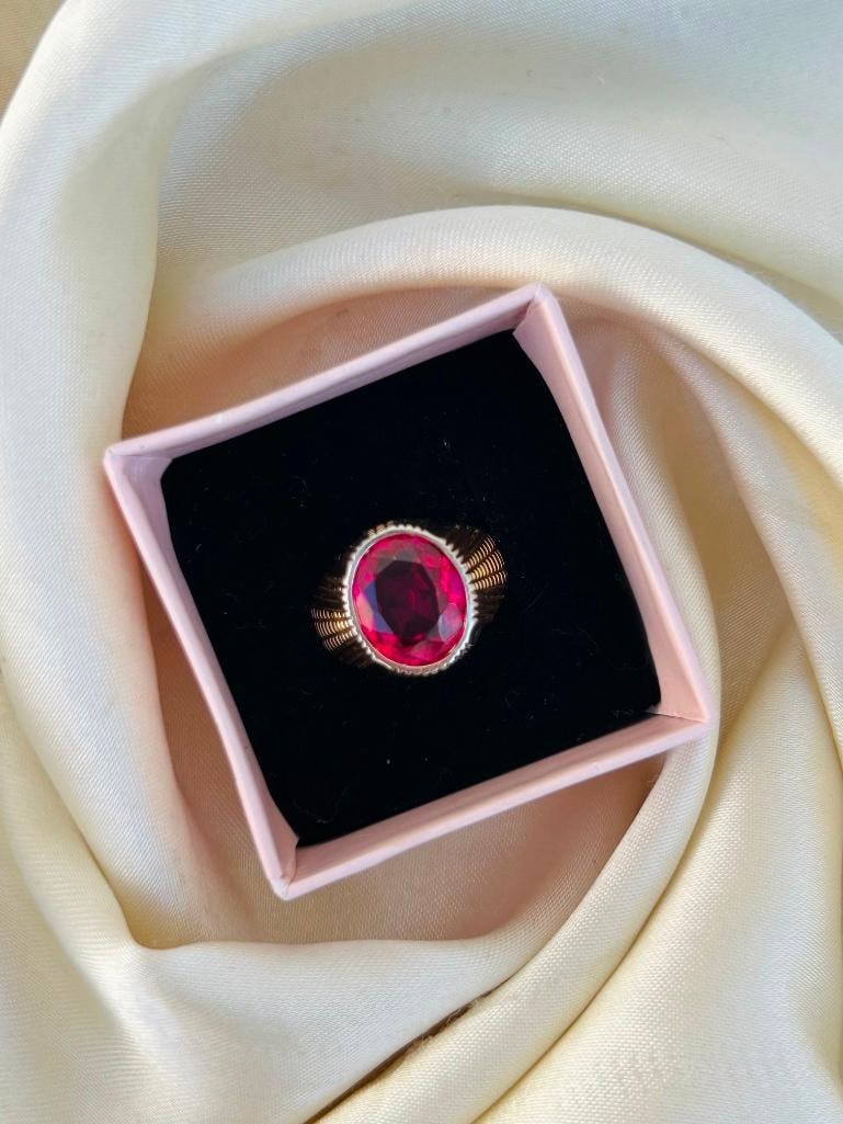 Large Synthetic Ruby Heavy 18ct Yellow Gold Signet Ring - 6