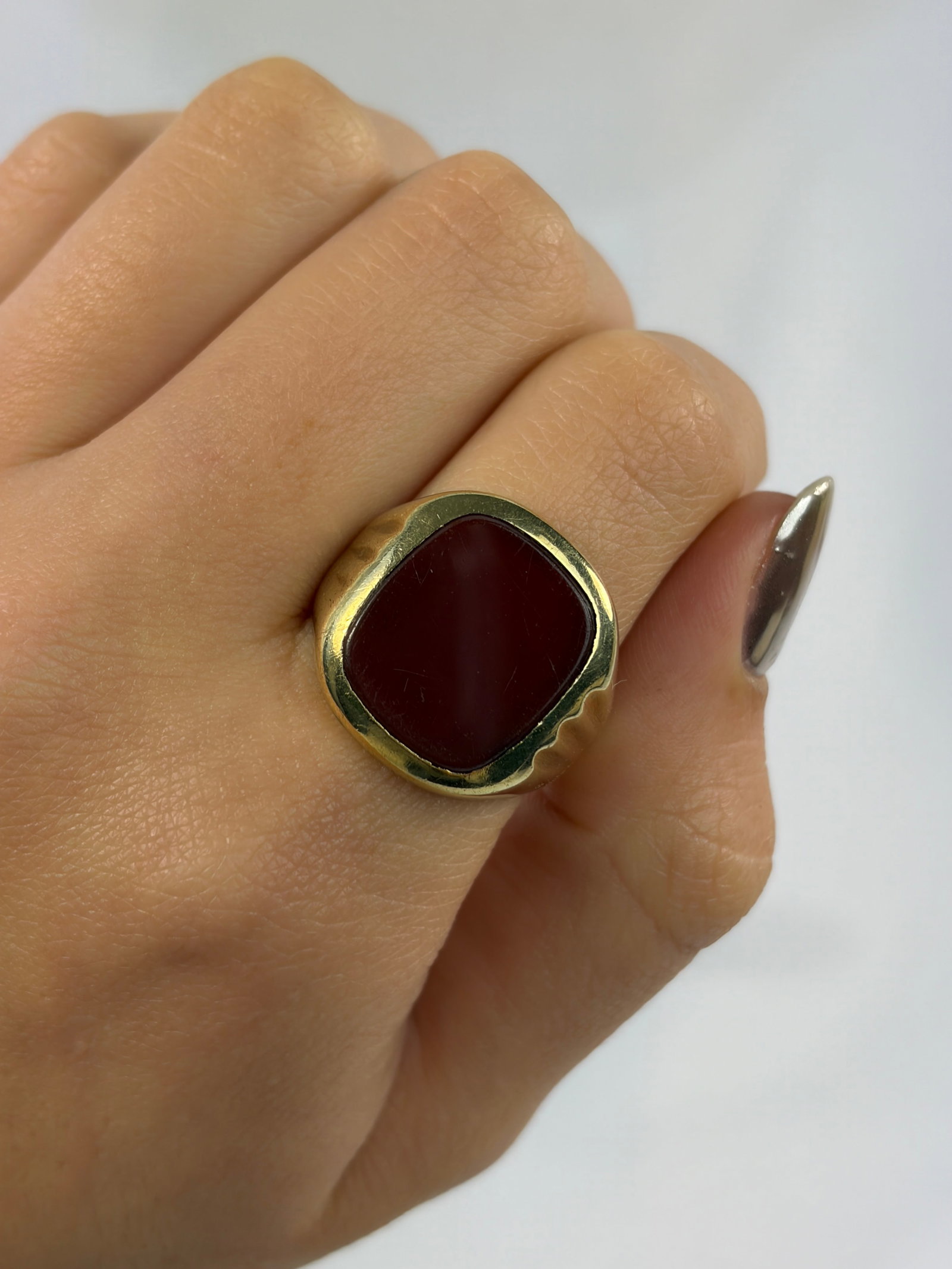 Chunky Vintage Carnelian Signet Ring in Gold - 9