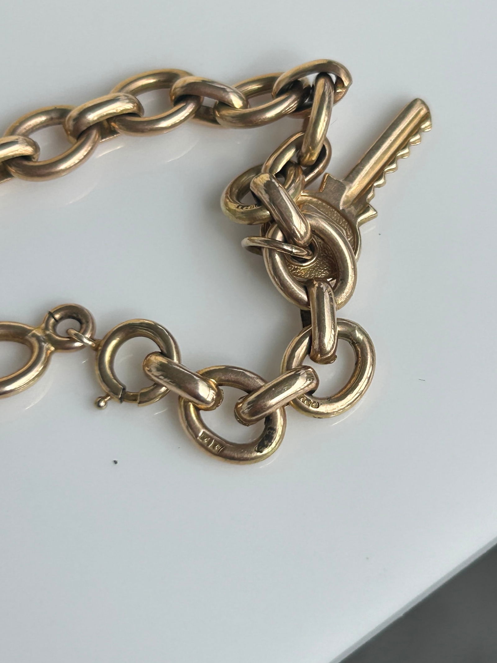 Heavy 9ct Yellow Gold Bracelet - 4