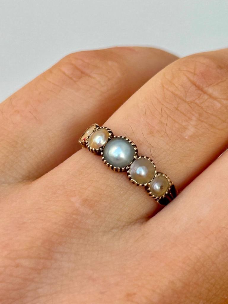 Georgian Era c.1850 Pearl Half Hoop Ring in Gold - 2