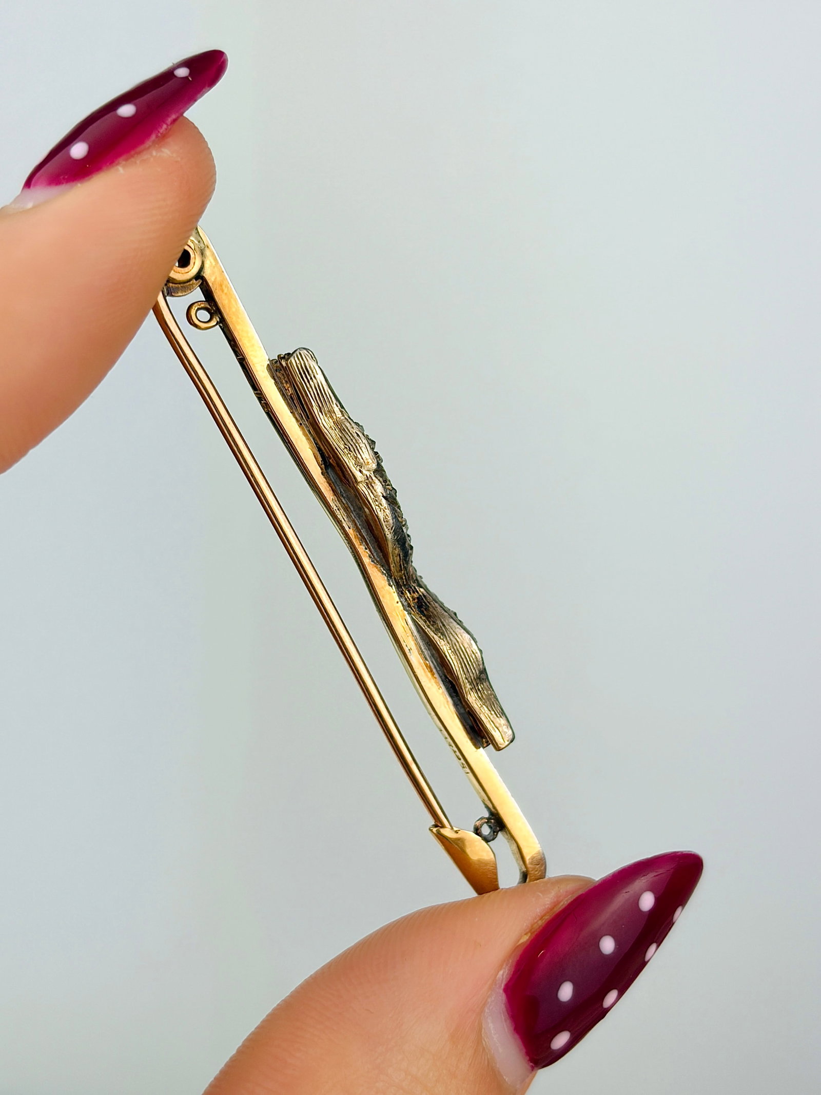 Antique 15ct Gold Diamond Greyhound Brooch in Antique Box - 4