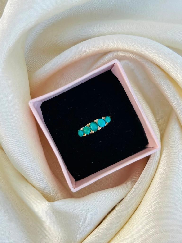 Wonderful 18ct Yellow Gold Turquoise and Diamond 5 Stone Ring - 3