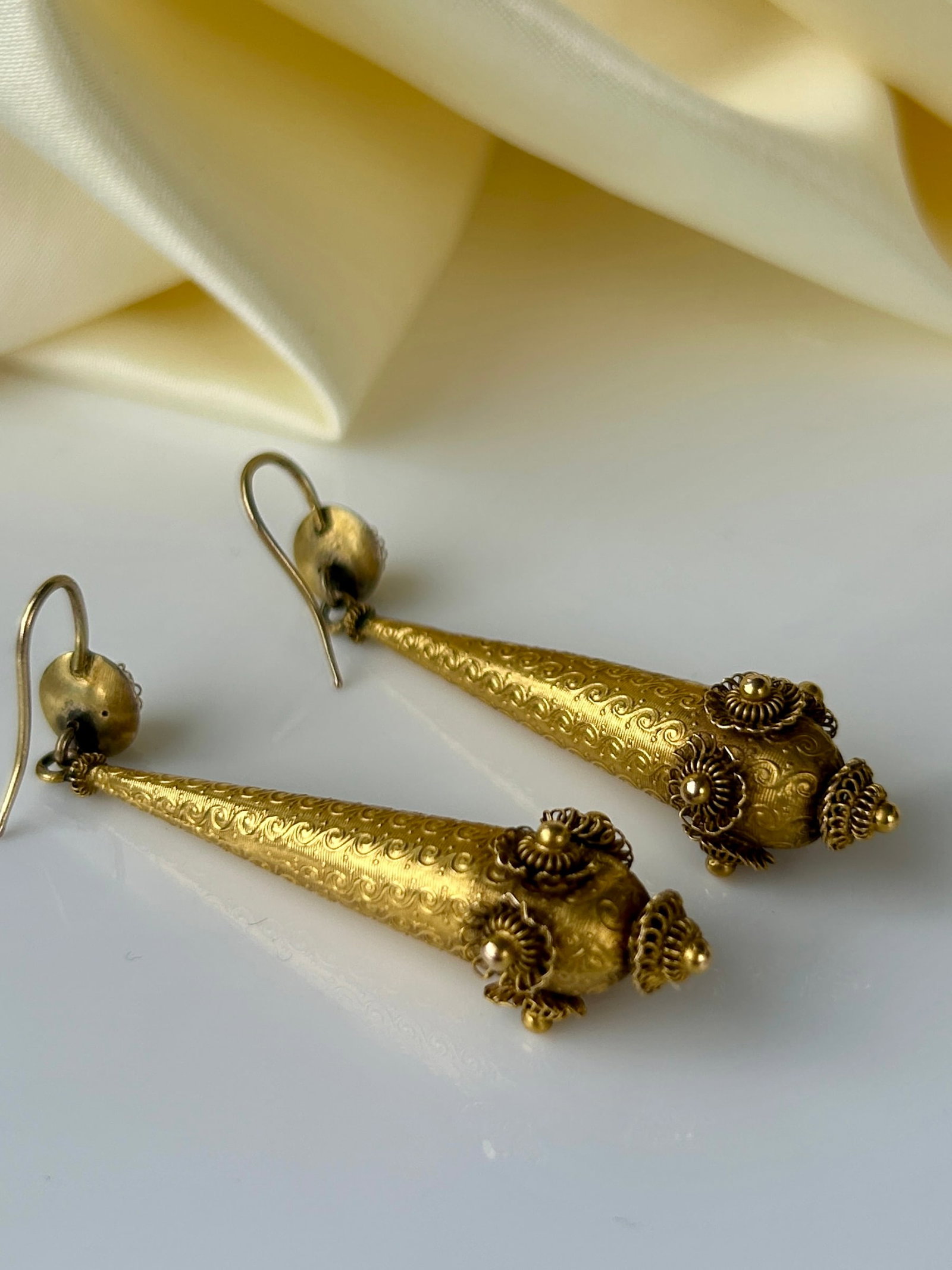 Antique Victorian 18ct Gold Drop Earrings - 3