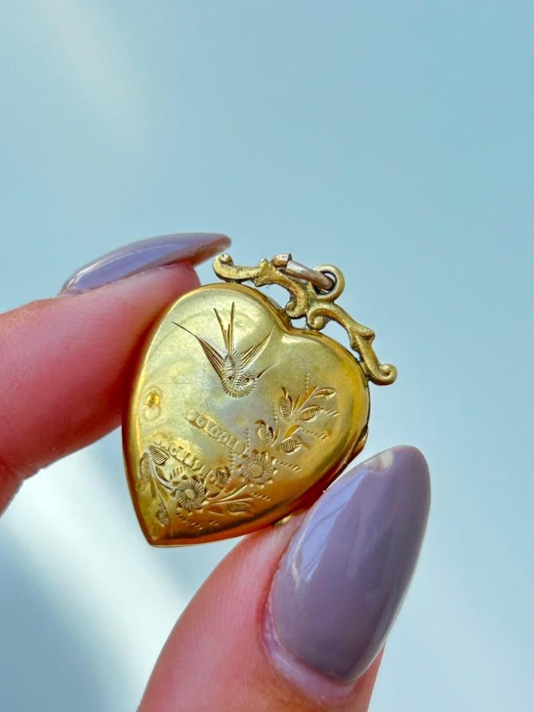 Antique 9ct Gold Engraved Heart Locket - 2