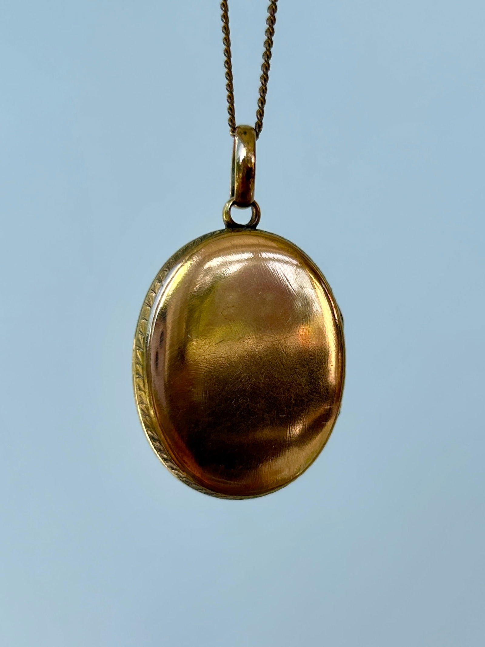 Antique 9ct Yellow Gold Locket Pendant - 2