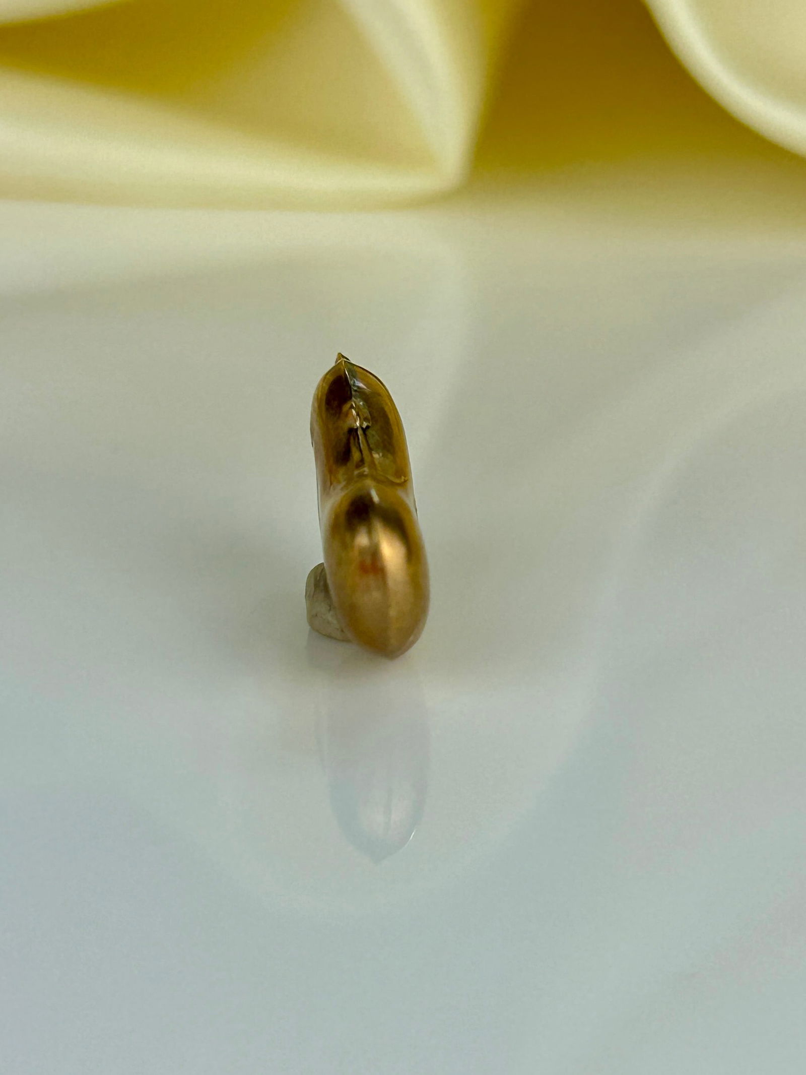 Antique 9ct Gold Bean Charm - 2