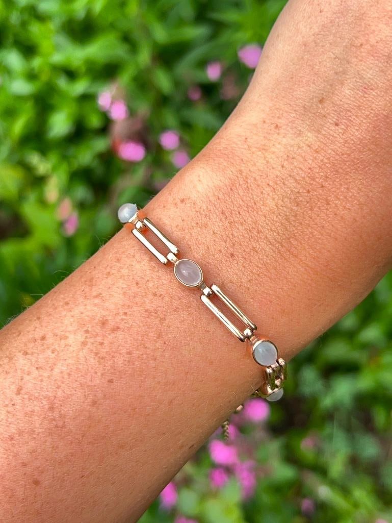 Chunky 9ct gold moonstone gate bracelet with heart padlock - 7