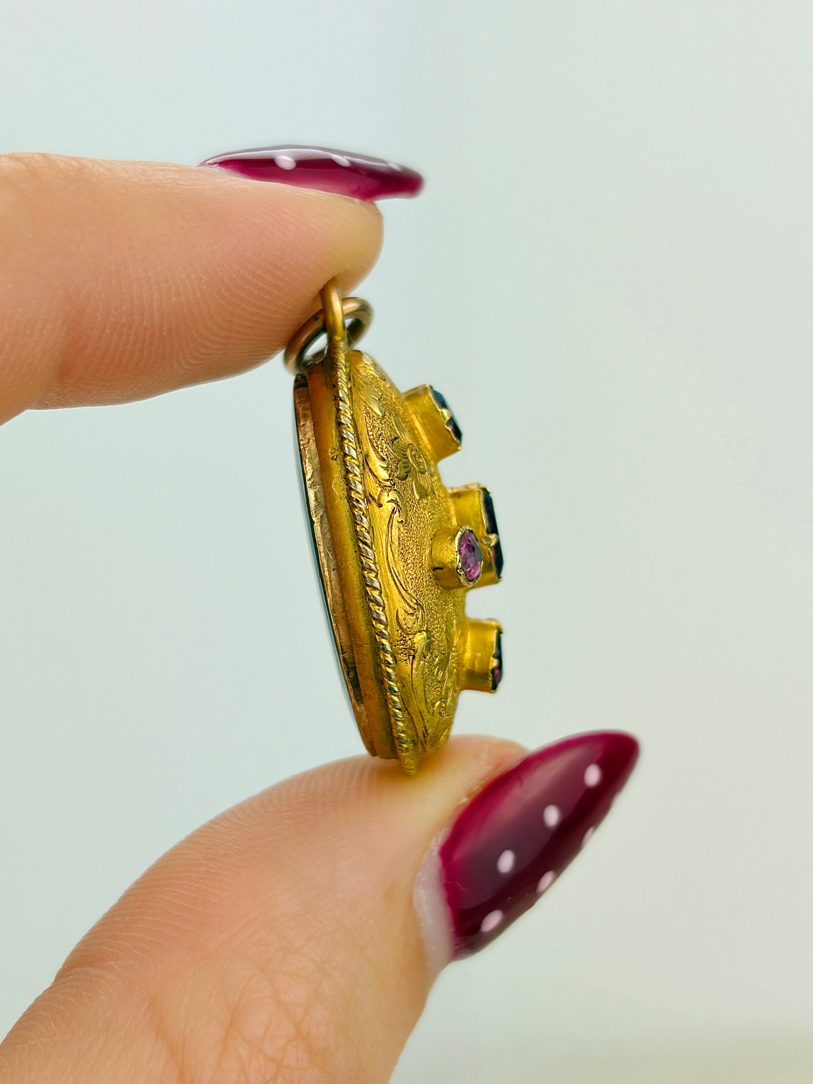 ANTIQUE 15CT YELLOW GOLD ALMANDINE GARNET LOCKET BACK PENDANT - 3