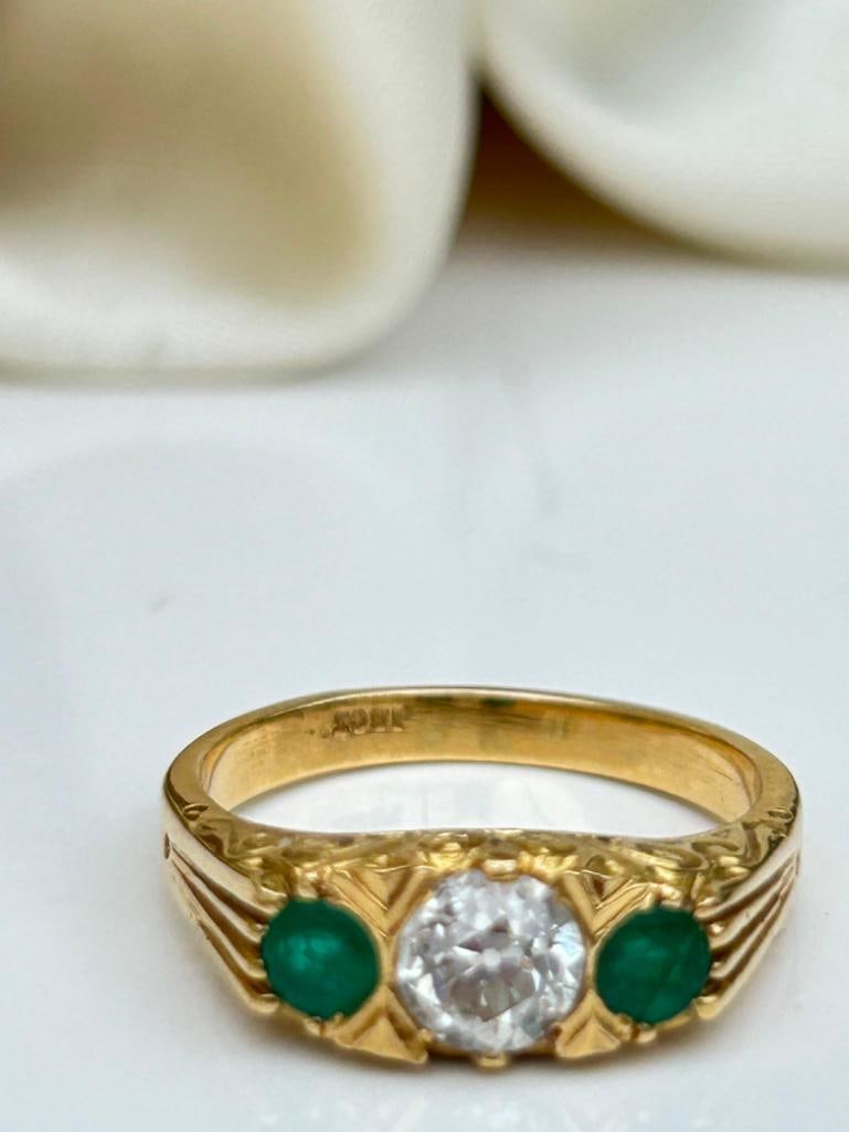 Chunky 18ct Yellow Gold Emerald and Diamond 3 Stone Ring - 7