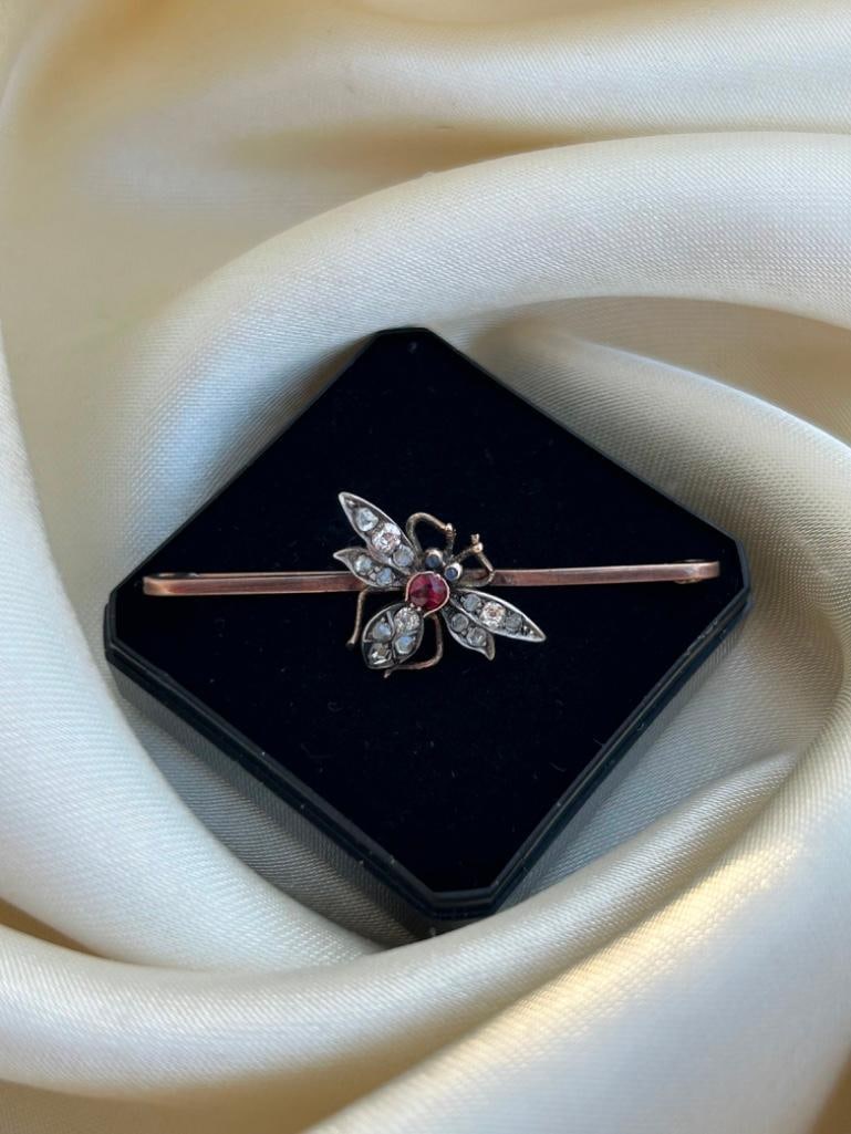 Antique Rose Cut Diamond Bug Brooch in Gold - 5