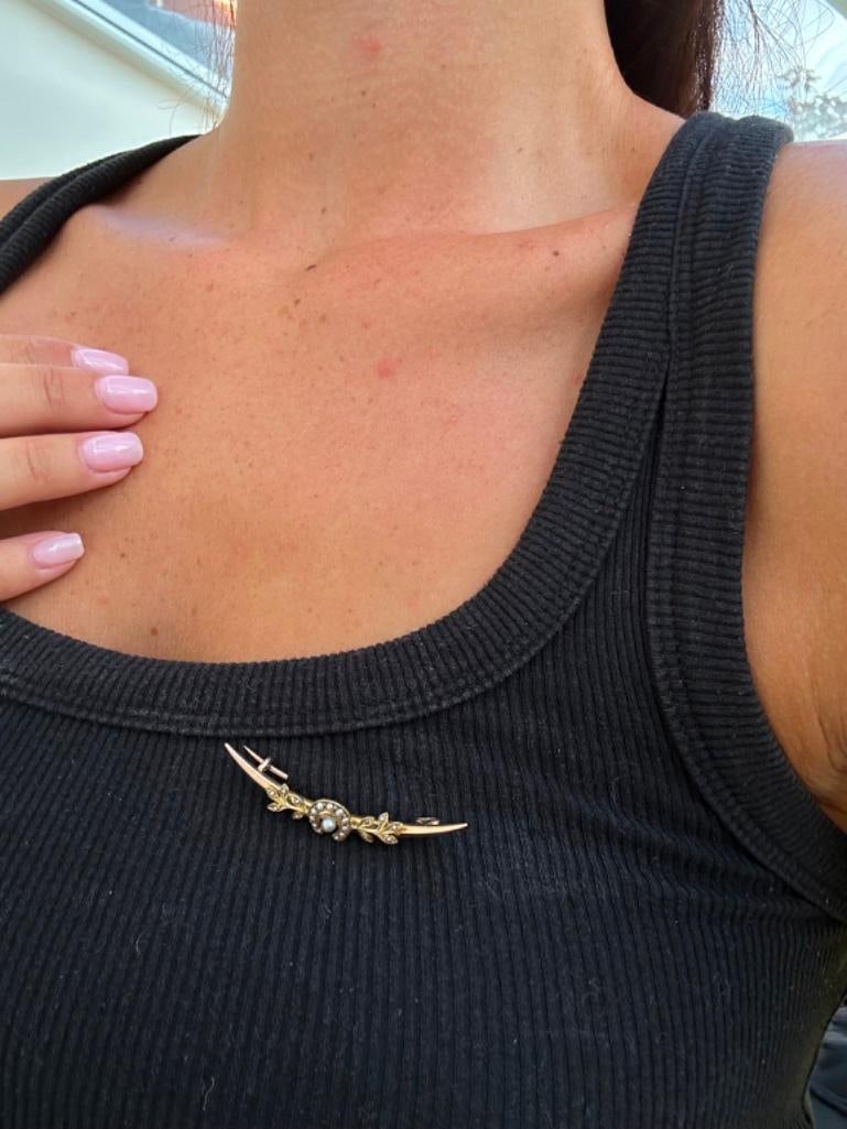 Antique Pearl Crescent / Horseshoe Brooch in Gold - 2