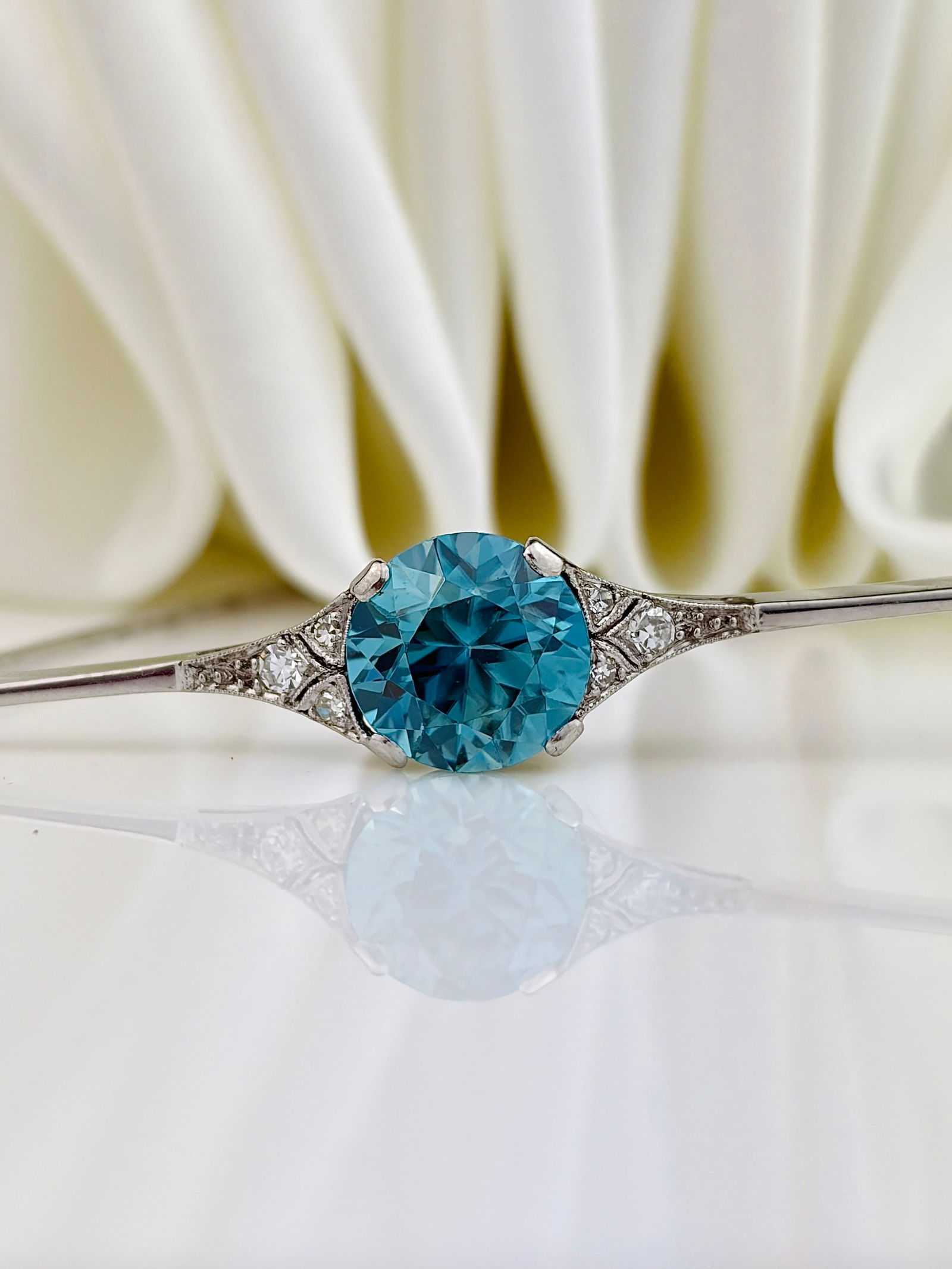 HUGE ANTIQUE PLATINUM BLUE ZIRCON AND DIAMOND BAR BROOCH - 5