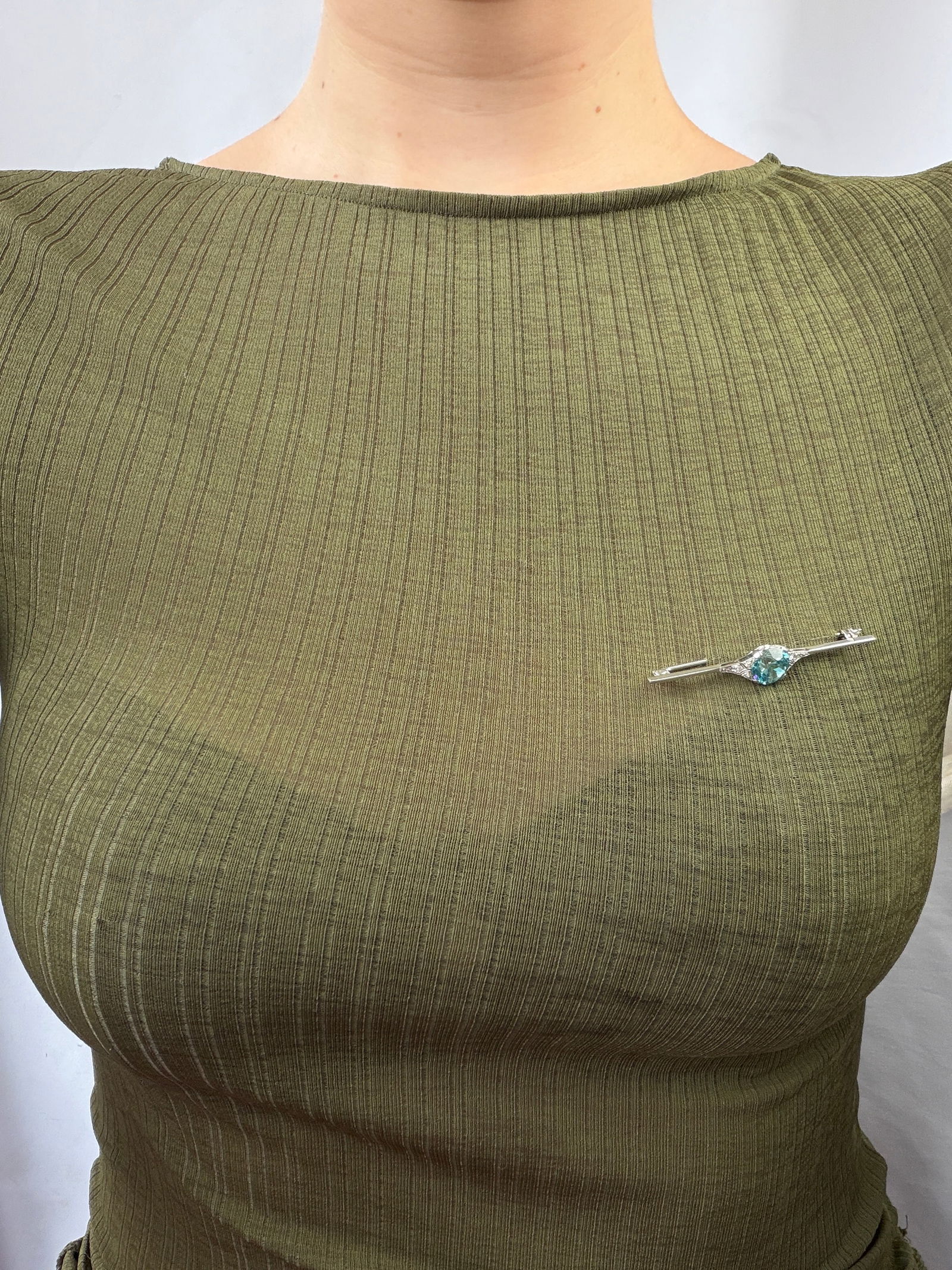 HUGE ANTIQUE PLATINUM BLUE ZIRCON AND DIAMOND BAR BROOCH - 7