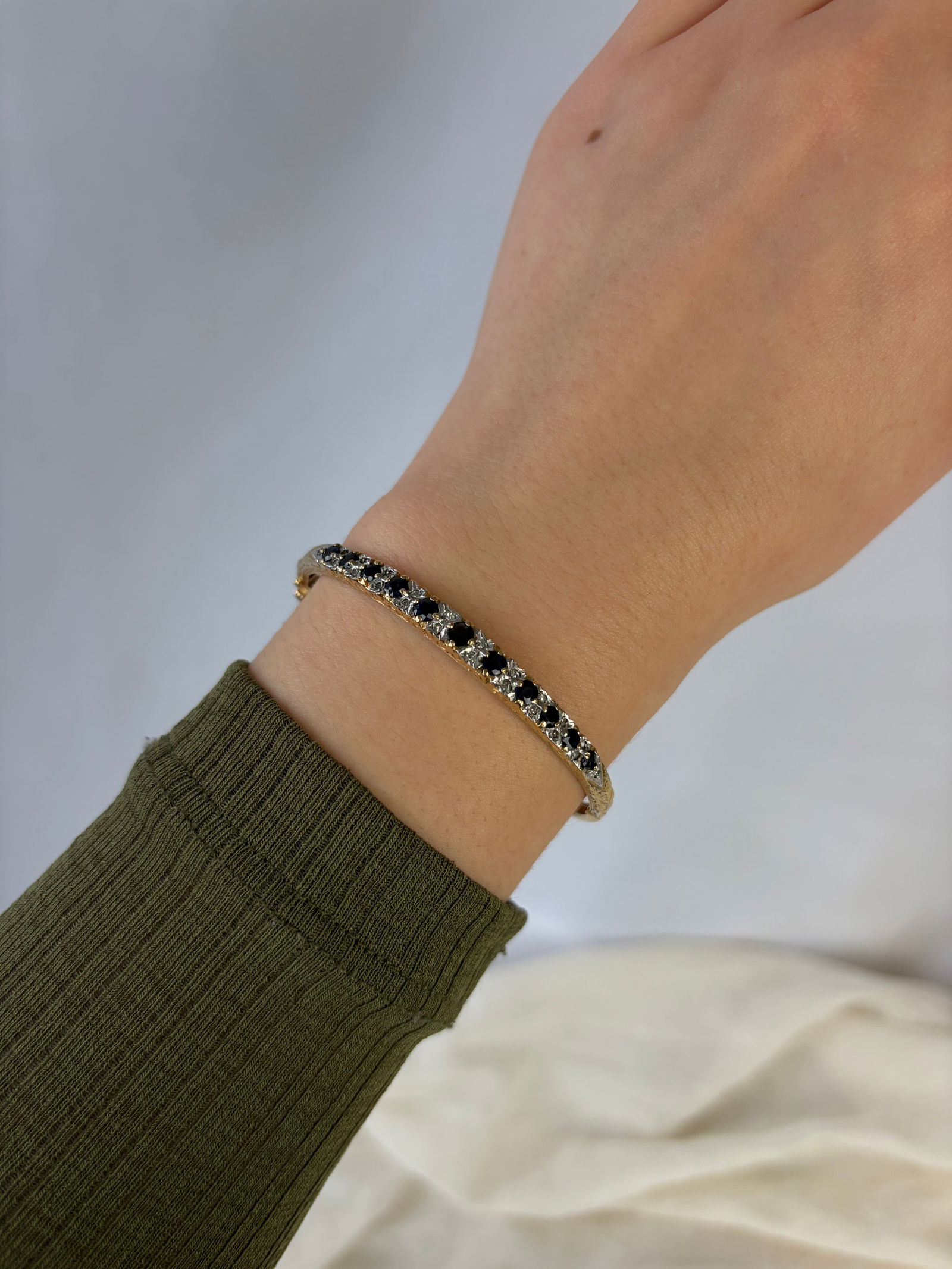 VINTAGE GOLD SAPPHIRE AND DIAMOND BANGLE / BRACELET - 7