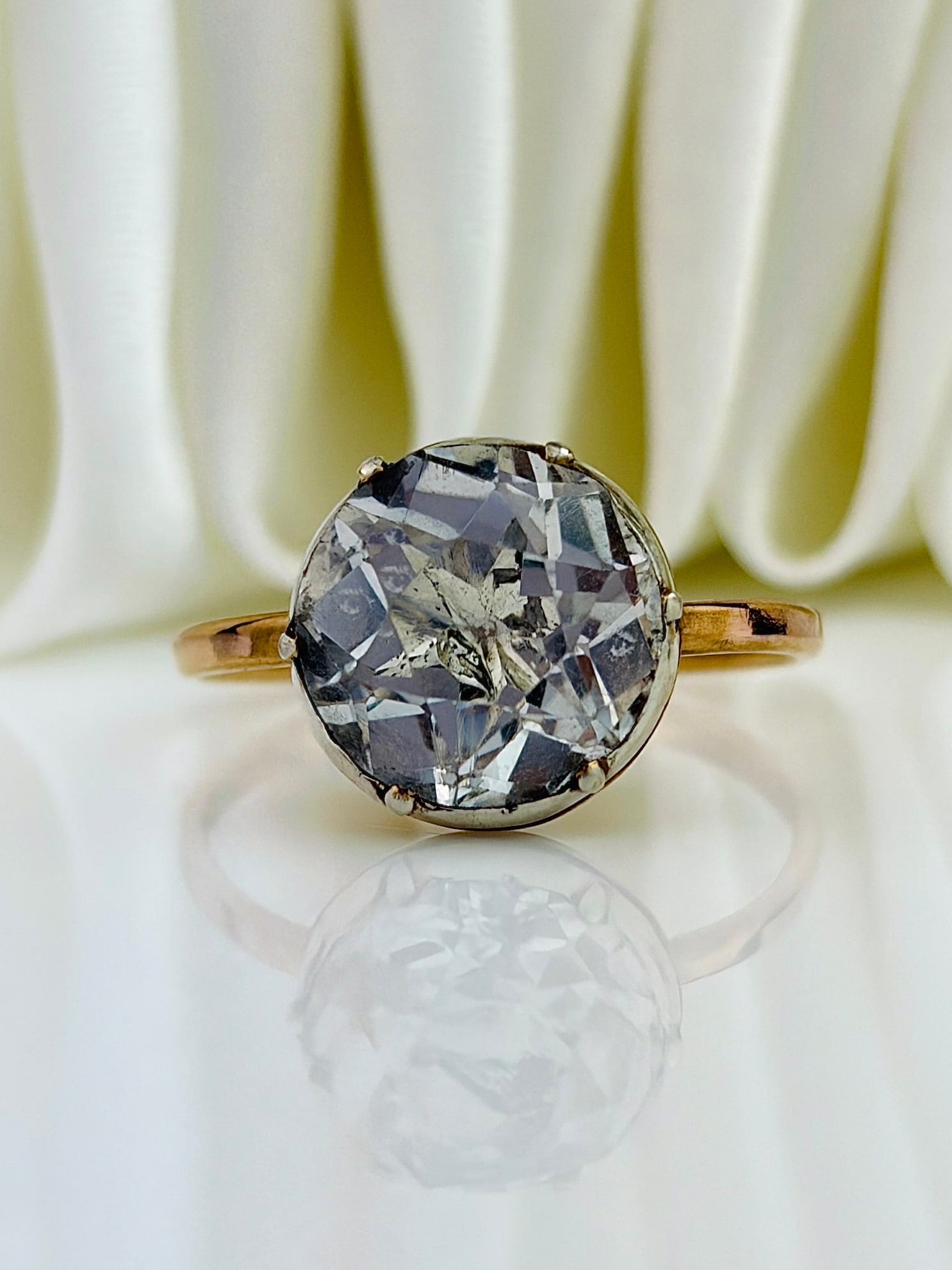 ANTIQUE GEORGIAN ERA 9CT GOLD PASTE RING (1 of 10)
