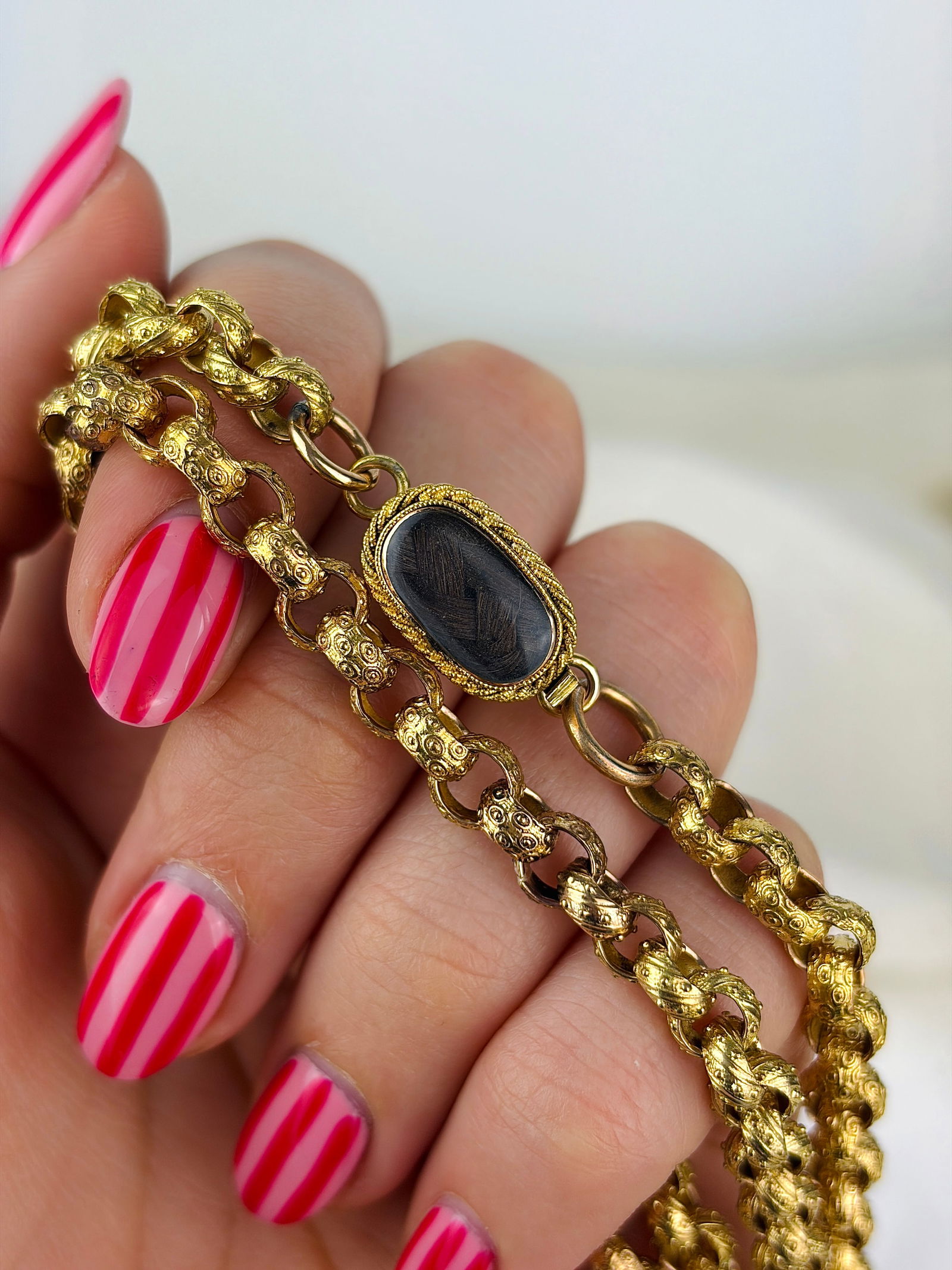 GEORGIAN ERA TEXTURED LONGGUARD CHAIN NECKLACE WITH LOCKET BACK CLASP - 2