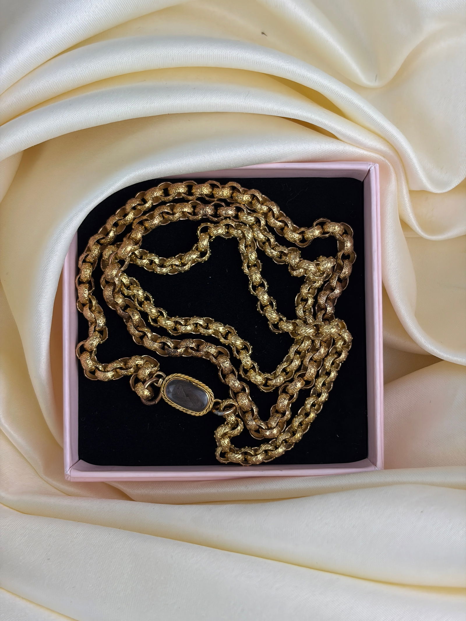 GEORGIAN ERA TEXTURED LONGGUARD CHAIN NECKLACE WITH LOCKET BACK CLASP - 4