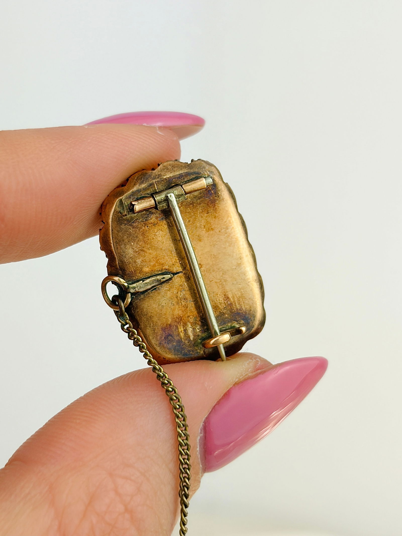 ANTIQUE GEORGIAN ERA CABOCHON GARNET AND PEARL GOLD BROOCH - 3