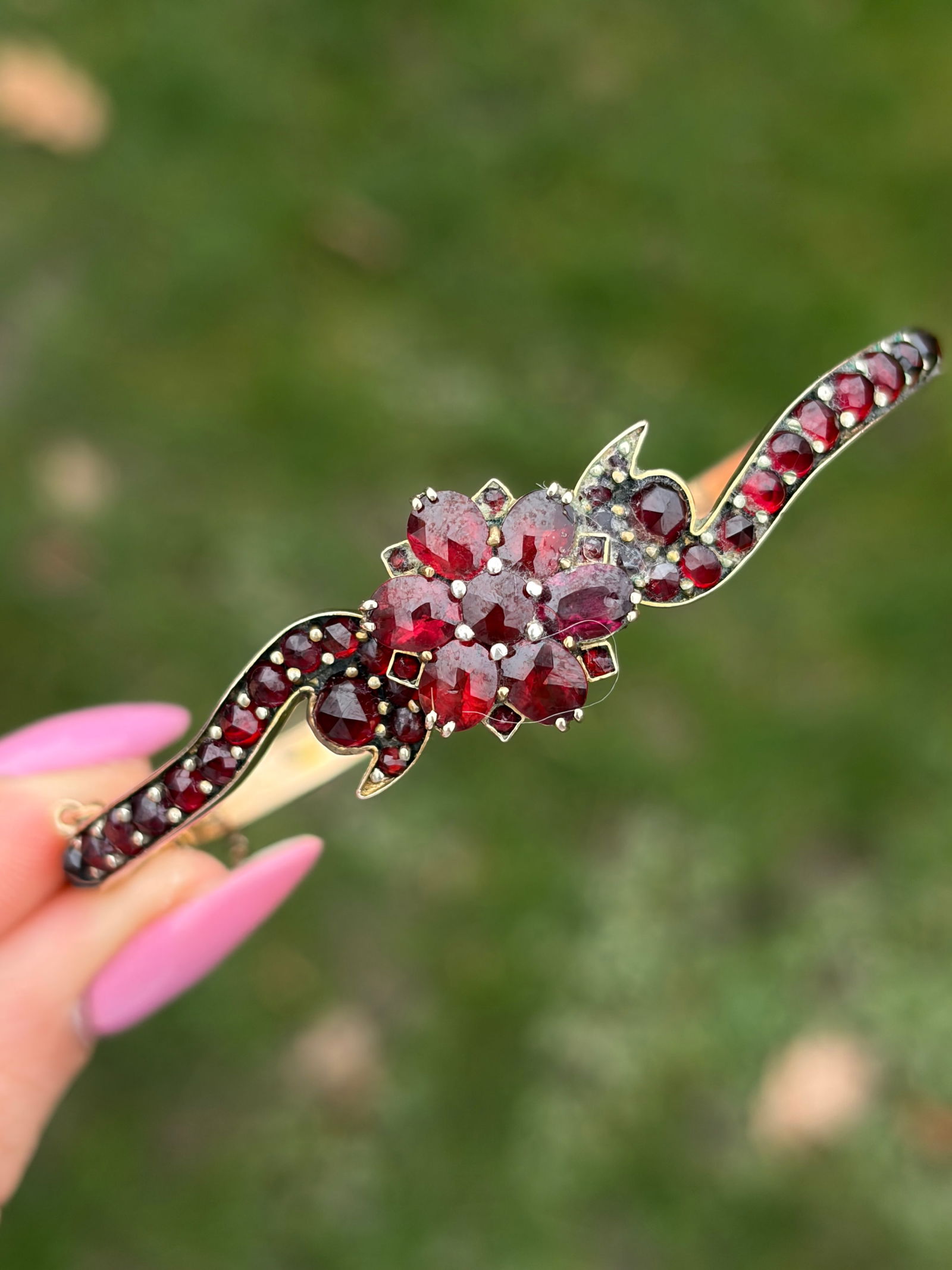 ANTIQUE GARNET BANGLE / BRACELET - 9